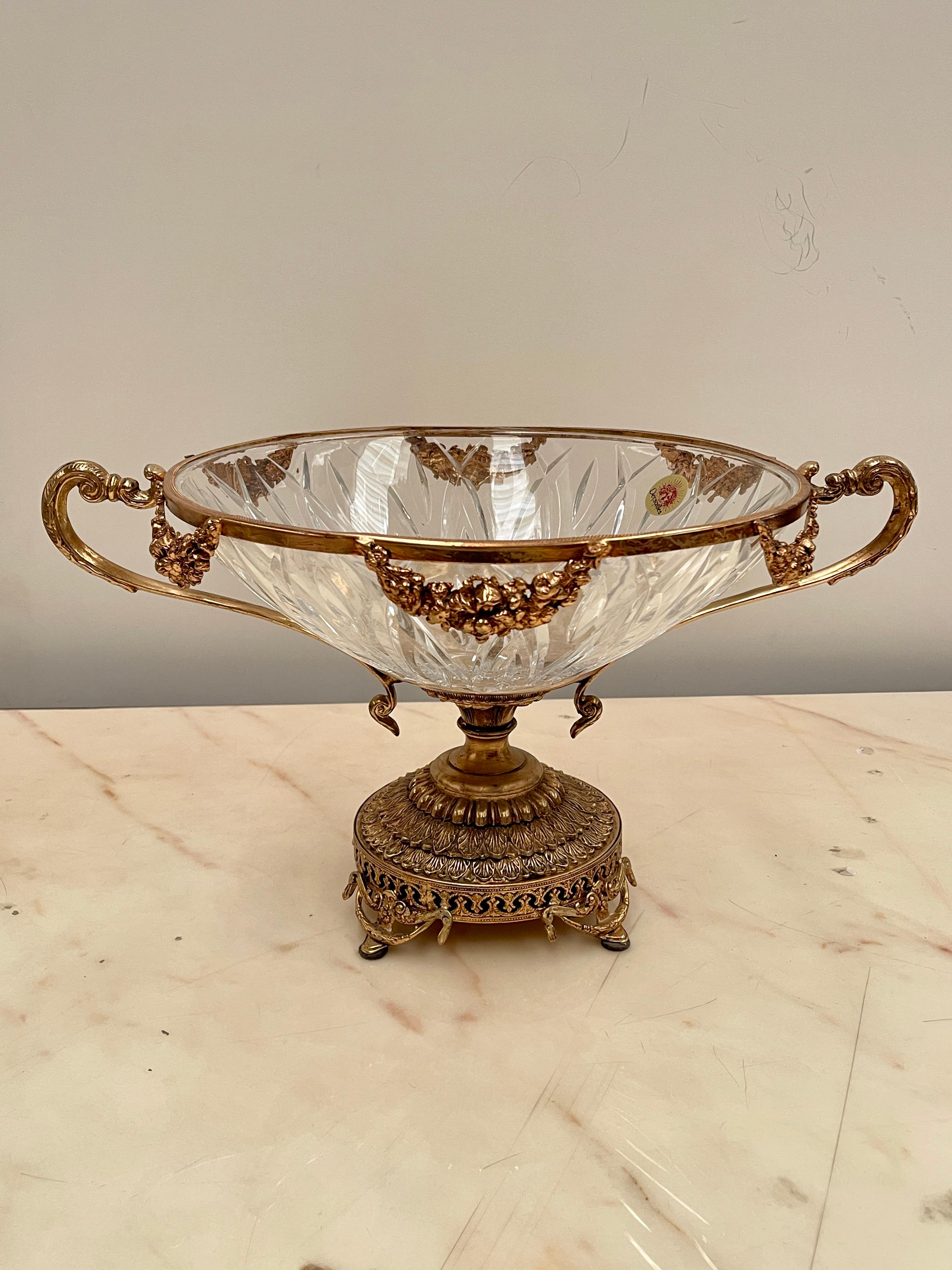 Centrotavola rinascimentale di versailles in bronzo e cristallo anni '70 im Angebot 2