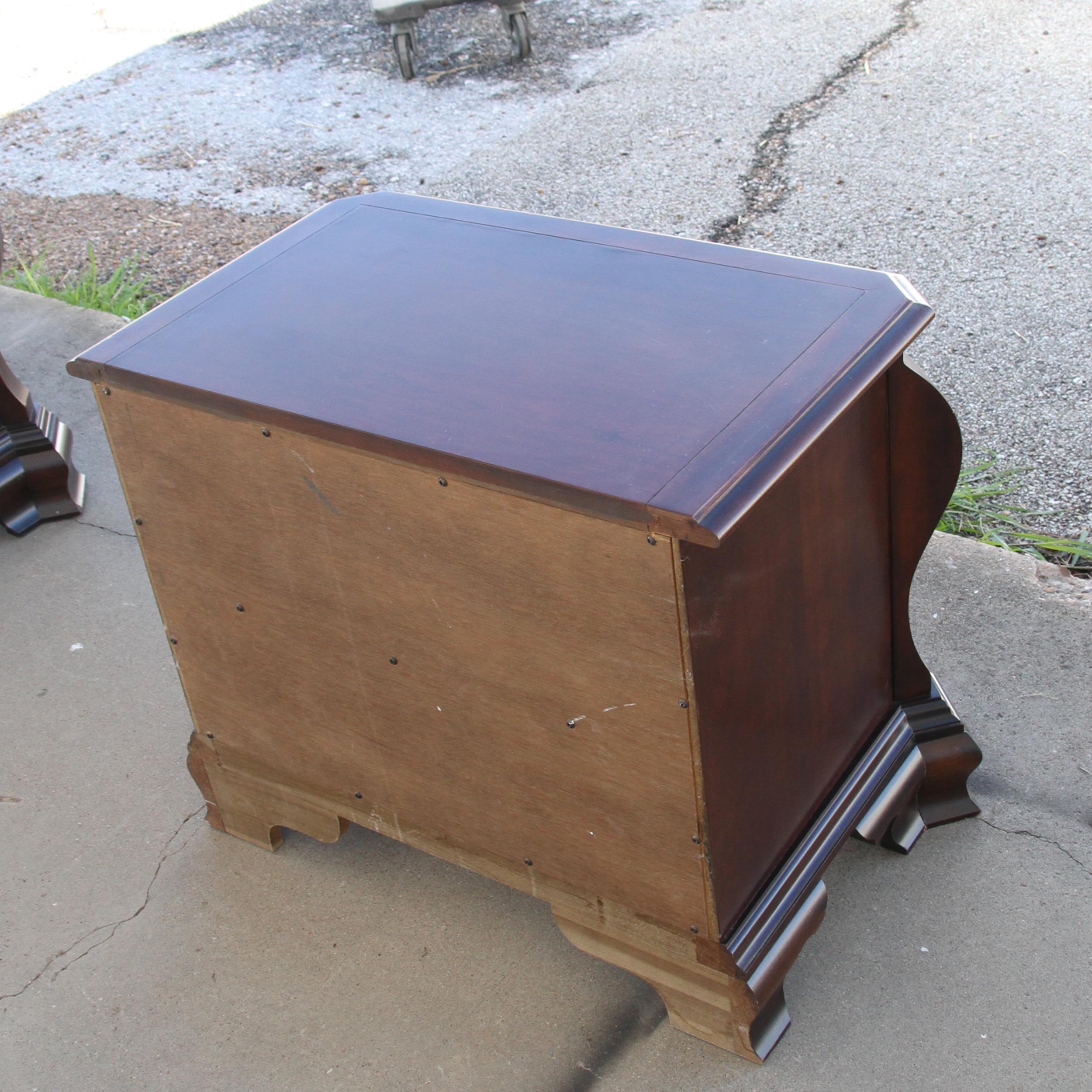 Century Bombay Style Night Stands In Good Condition For Sale In Pasadena, TX