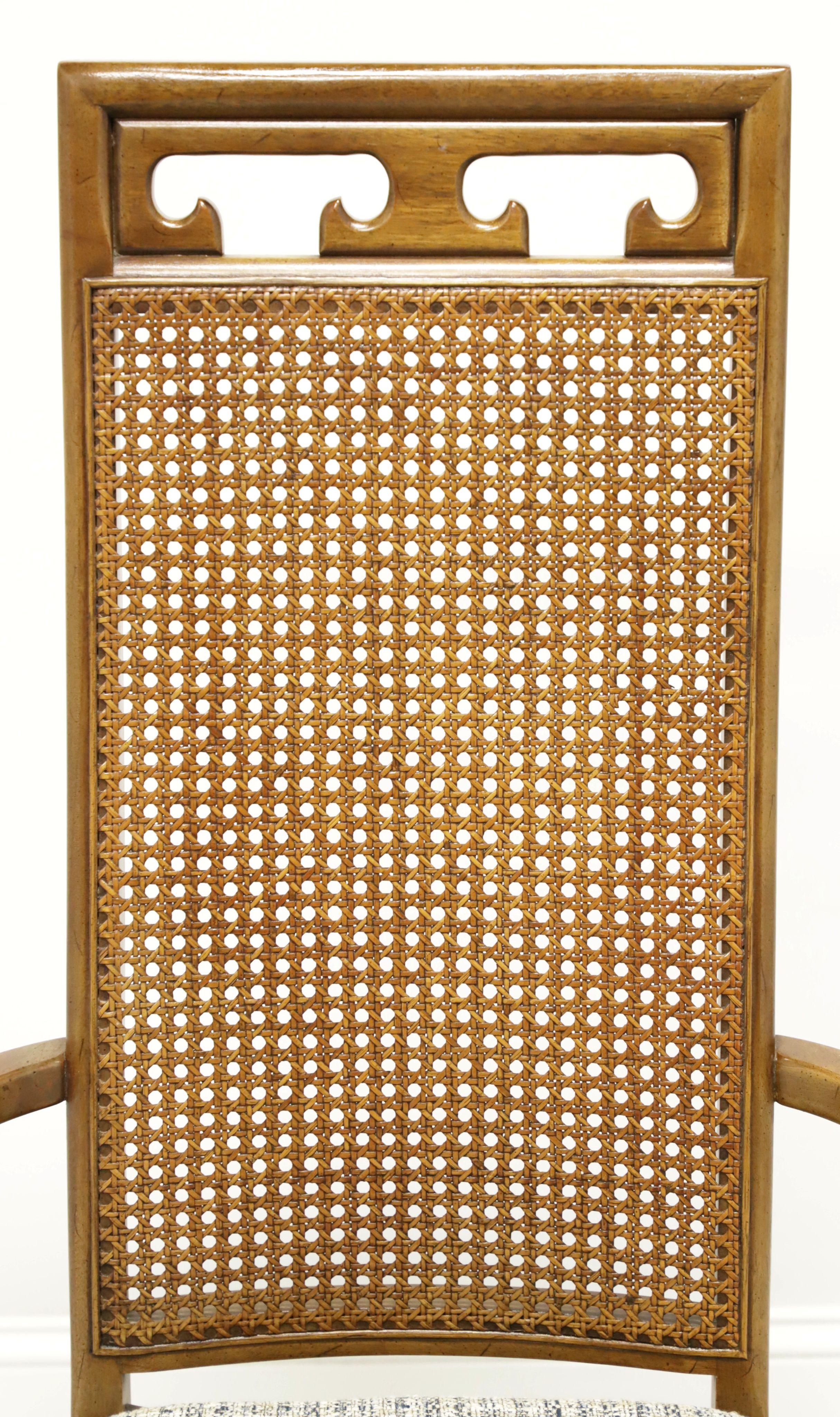 CENTURY Esszimmerstühle aus Nussbaumholz im spanischen Stil, 6er-Set im Angebot 2
