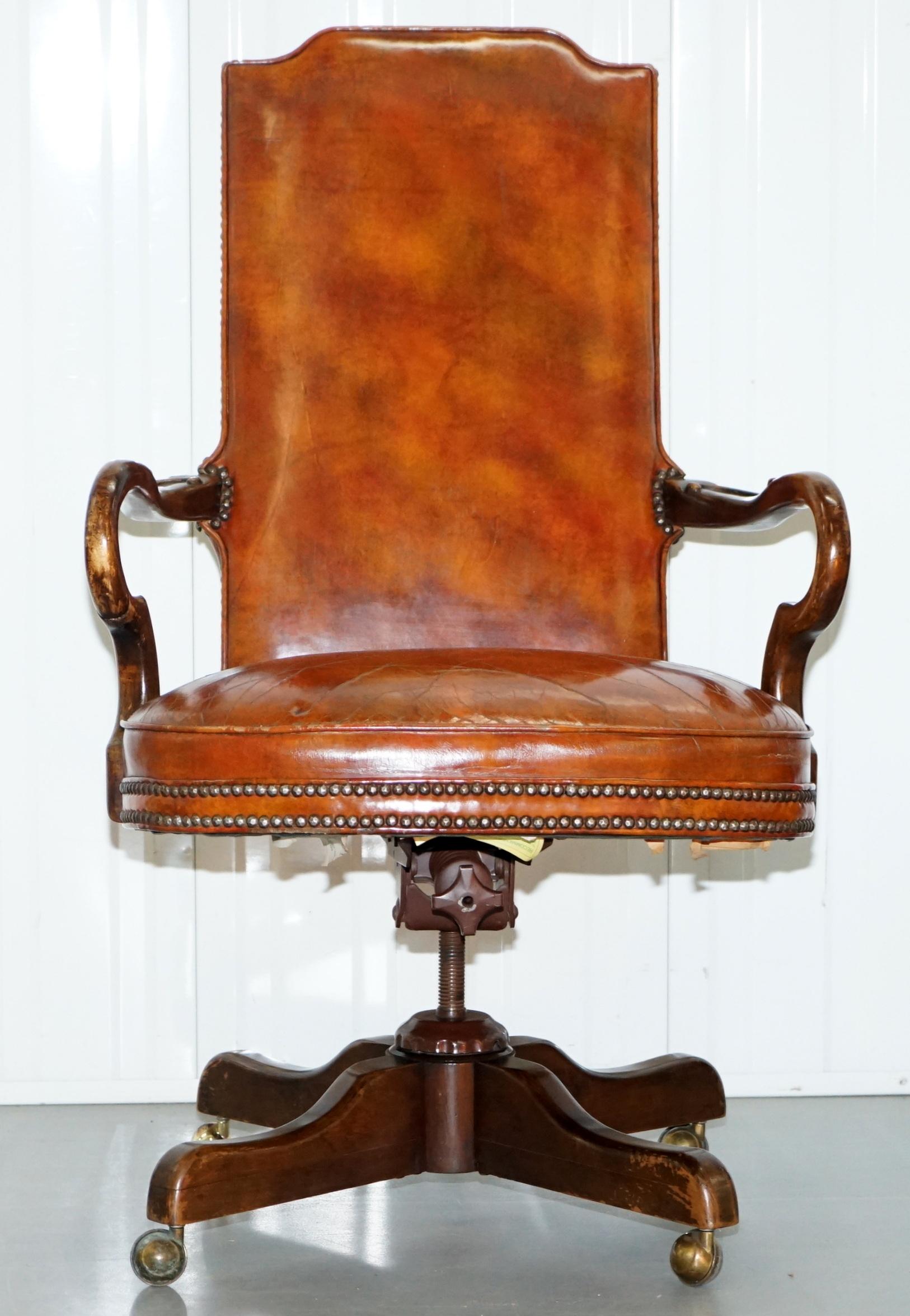 We are delighted to offer for sale this lovely hand dyed Century Chair Company brown leather directors office armchair. 

A very good looking well made and decorative office chair, it's exceptionally comfortable, has a nice easy to use tilt