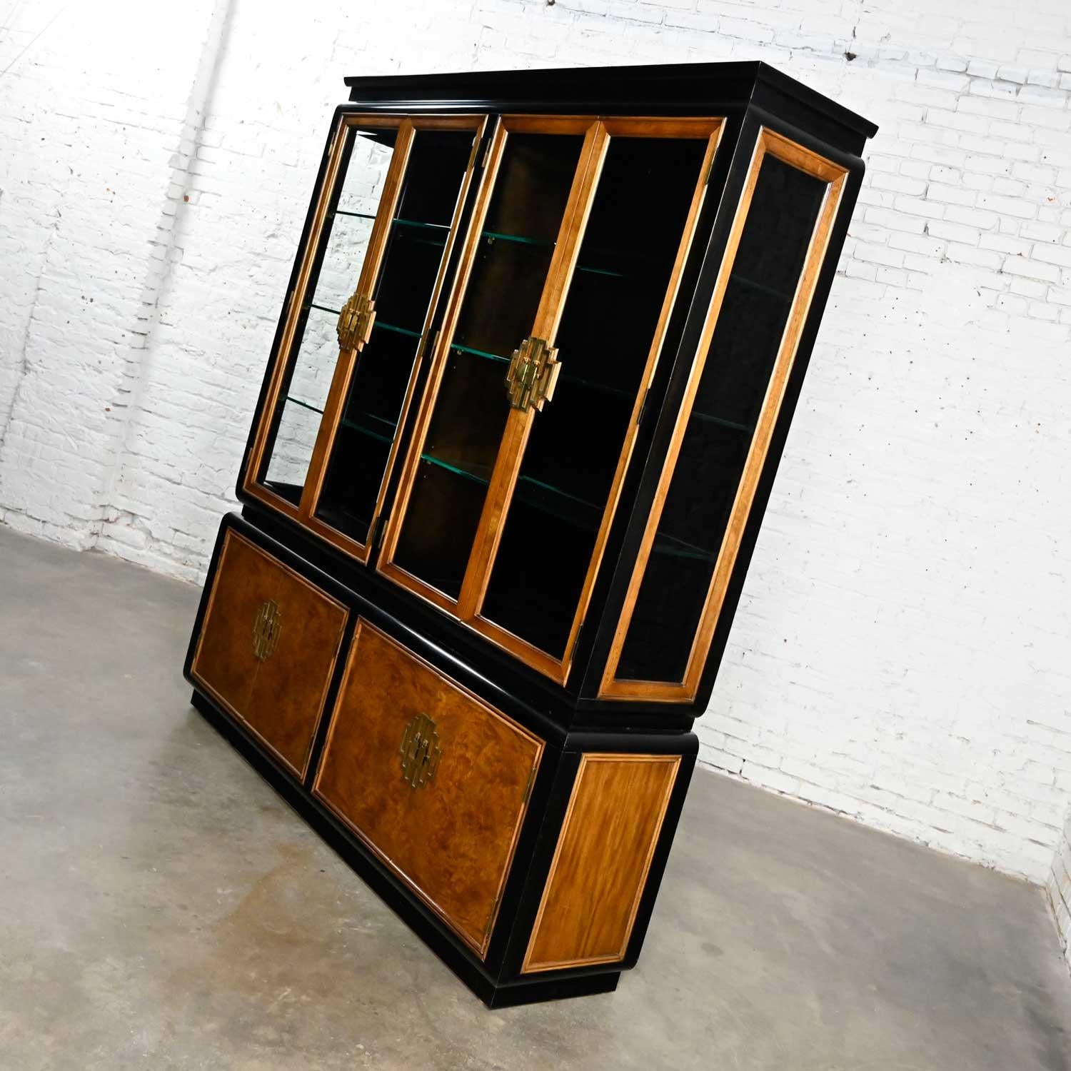 American Century Chinoiserie Chin Hua Dbl Display China Cabinet Bookcase Raymond Sobota