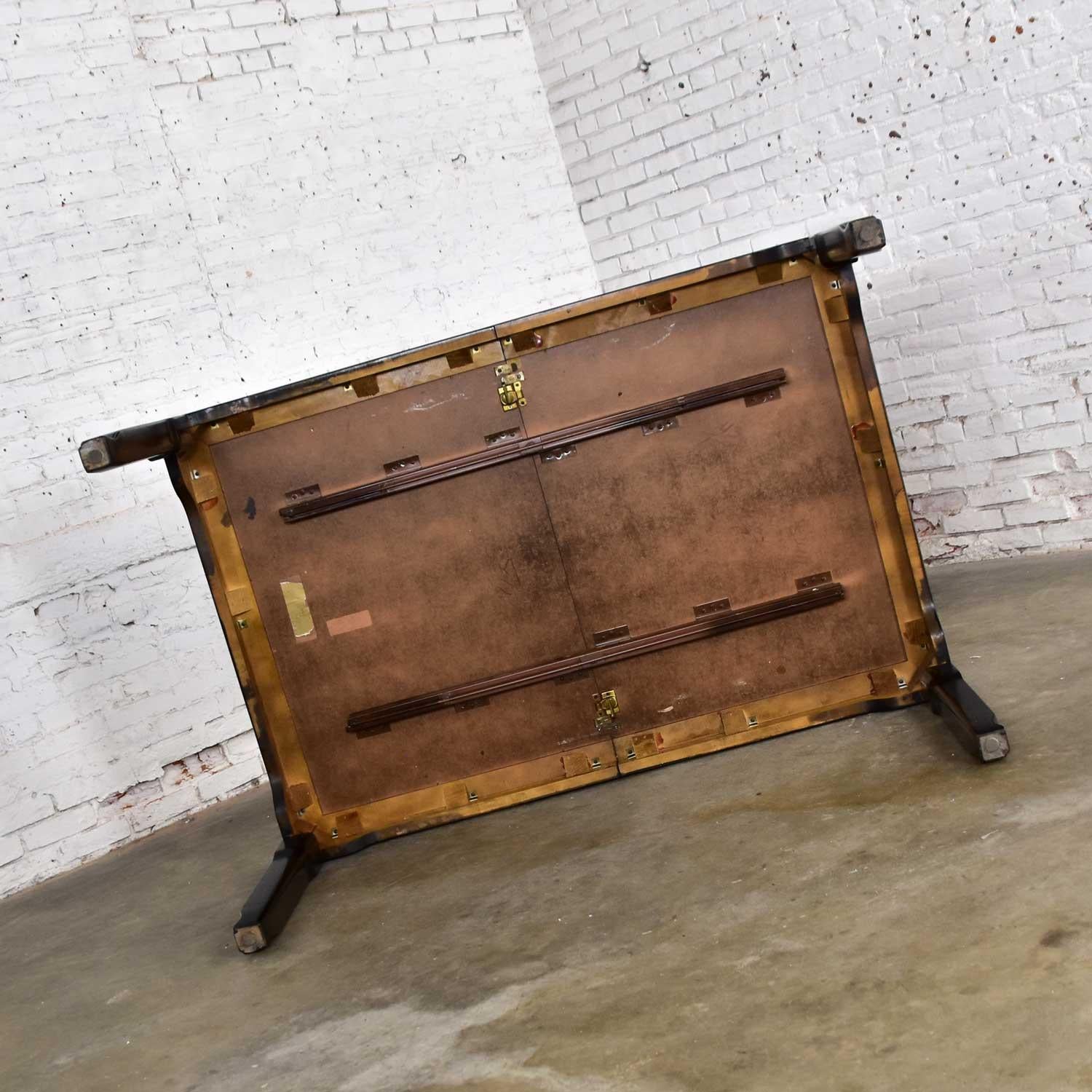 Century Chinoiserie Hollywood Regency Chin Hua Dining Table by Raymond K. Sobota In Good Condition In Topeka, KS