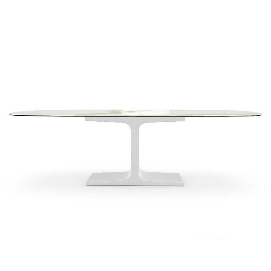 Moderne Table de salle à manger du siècle dernier, plateau en céramique Calacatta sur base en métal, fabriquée en Italie en vente