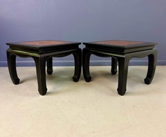 Coppia di tavolini a pagoda ebanizzati del secolo con piano in radica Collection'S