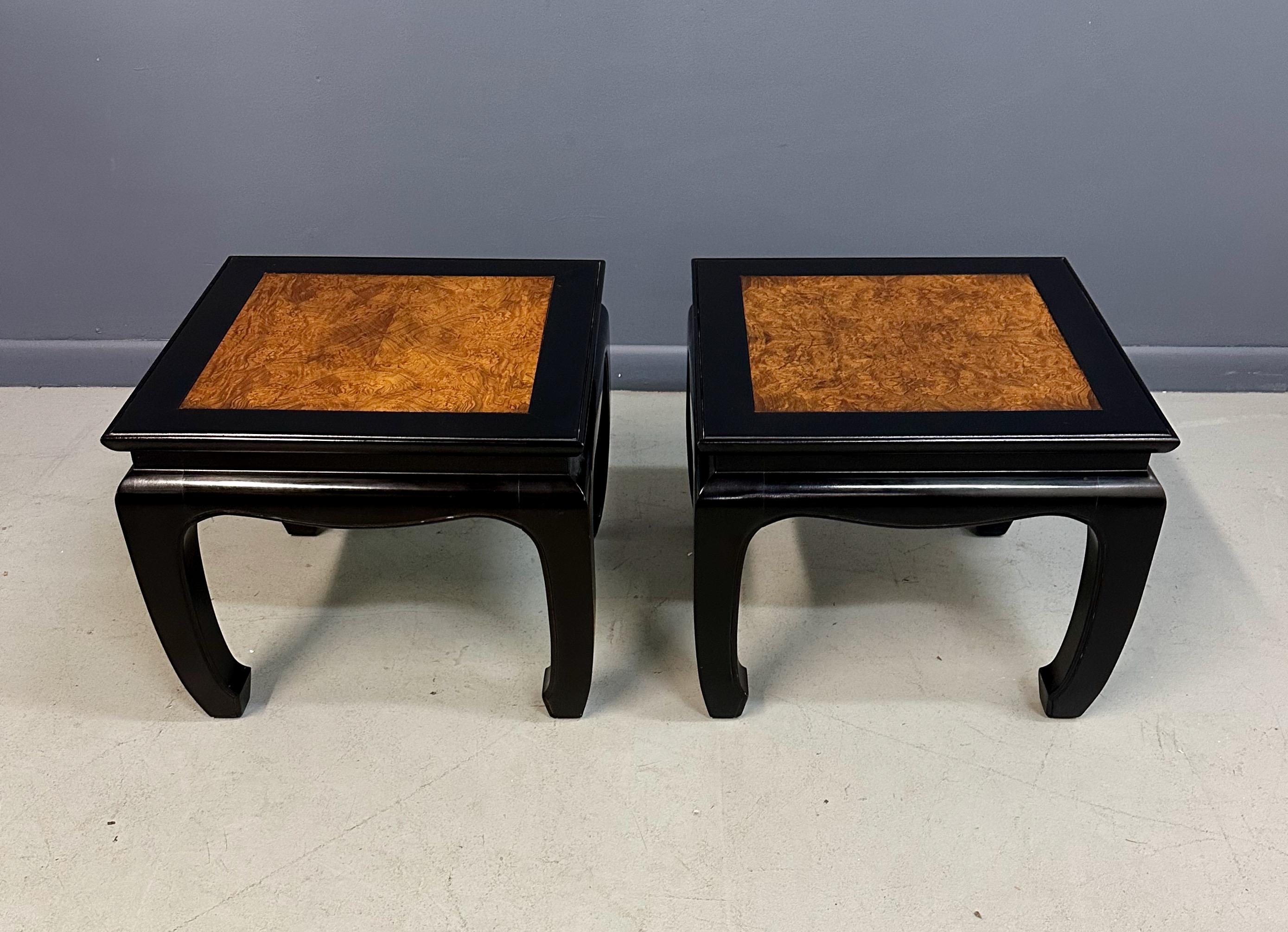Pareja de Mesas Pagoda Ebonizadas del Siglo XIX con Tapa de Maderas Colección Chin Hua en Bueno estado para la venta en Philadelphia, PA