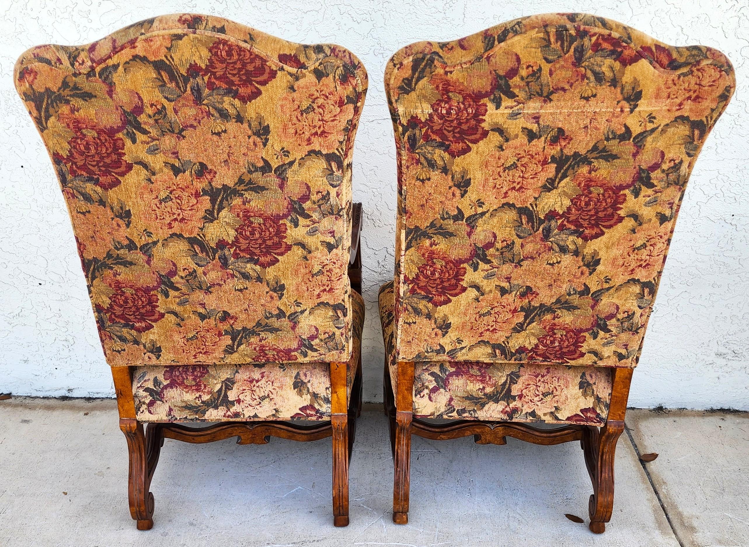Chaises de salle à manger Amelia de Century Furniture Ancien monde toscan Bon état - En vente à Lake Worth, FL
