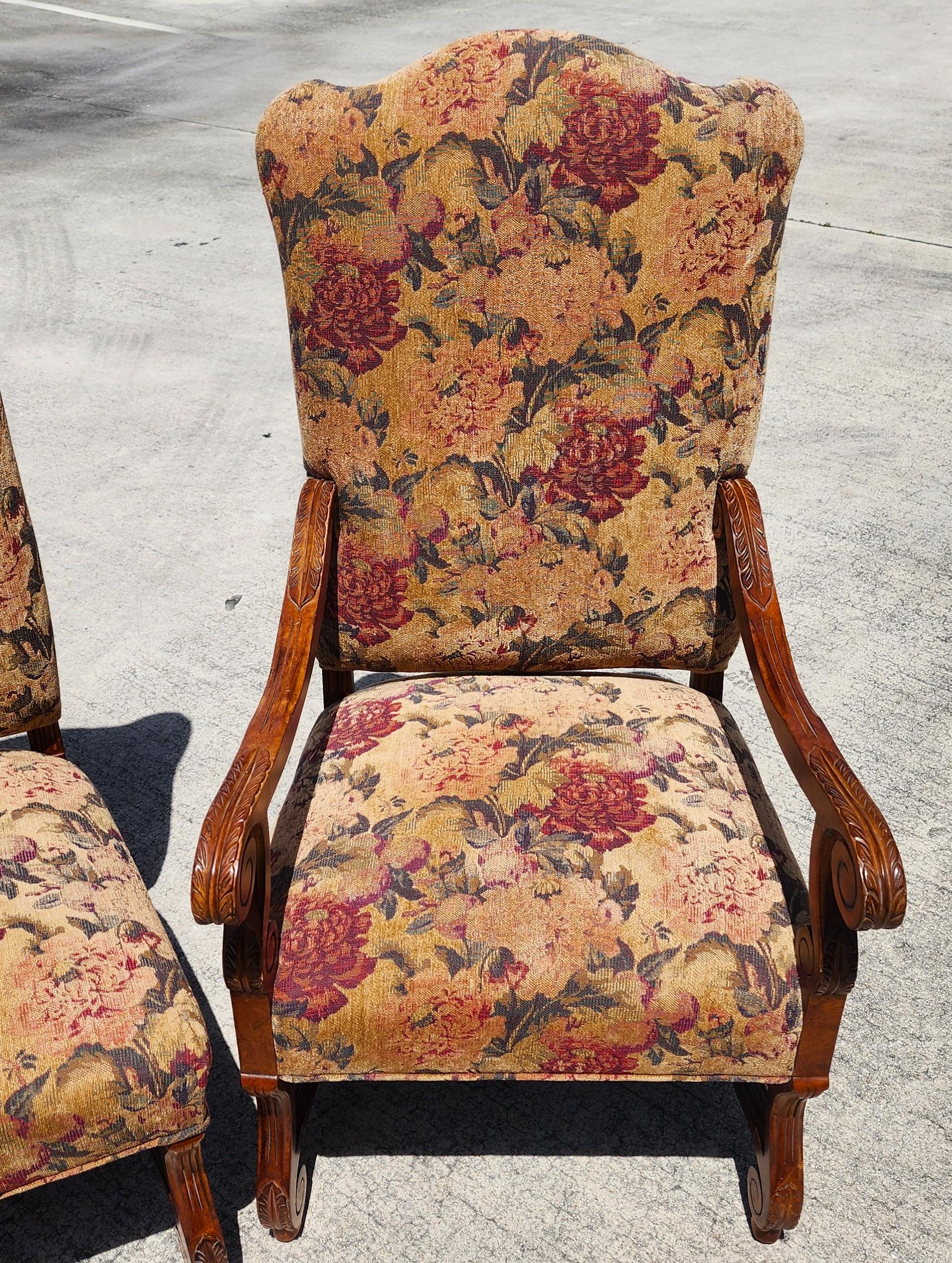 Coton Chaises de salle à manger Amelia de Century Furniture Ancien monde toscan en vente