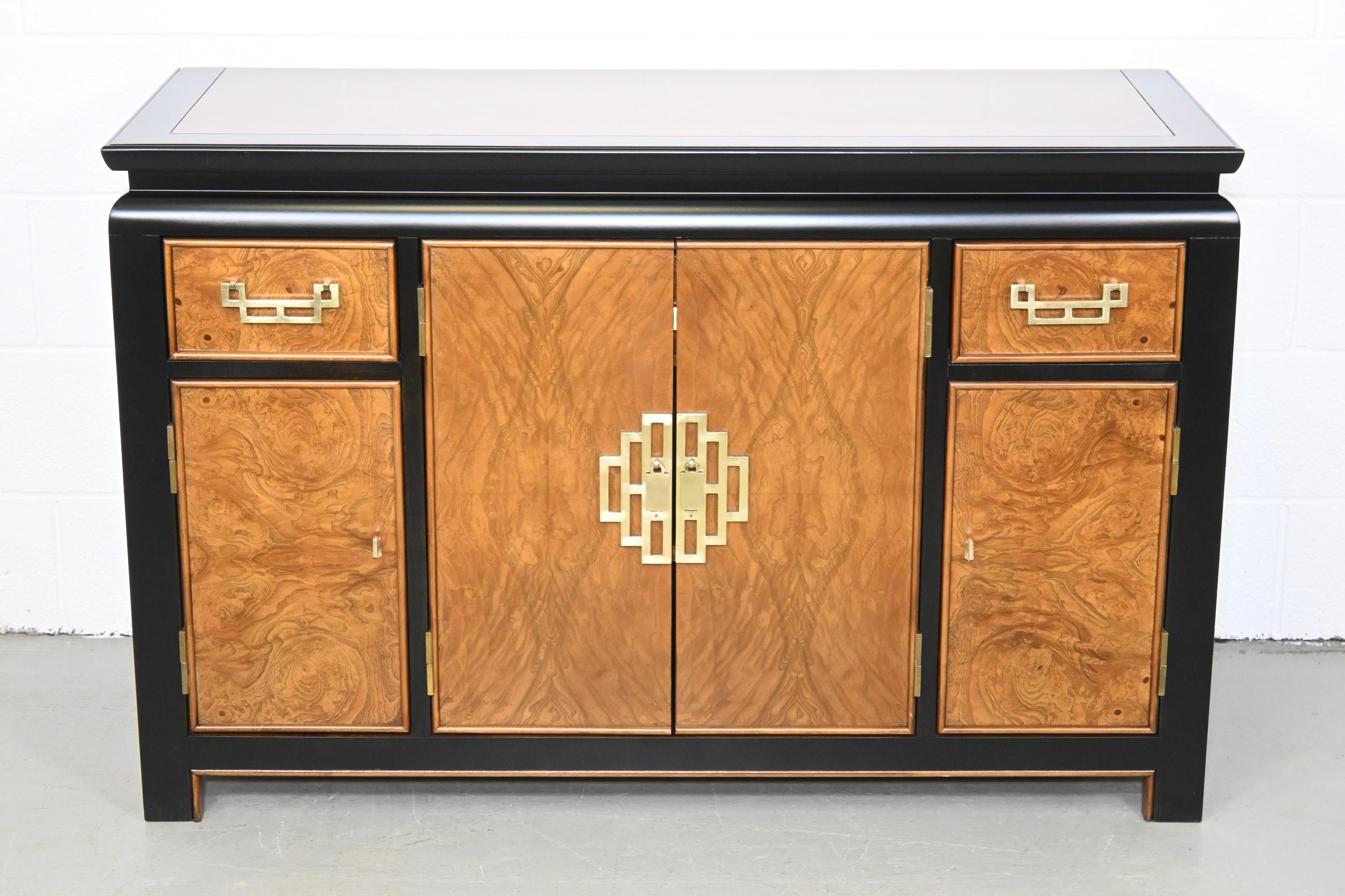 Late 20th Century Century Furniture Chin Hua by Raymond Sobota Chinoiserie Credenza