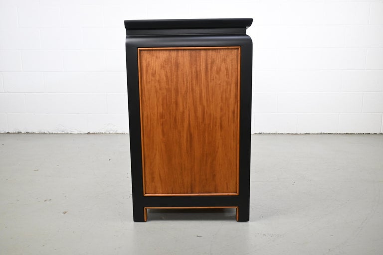 Century Furniture Chin Hua by Raymond Sobota Chinoiserie Dresser For Sale 9