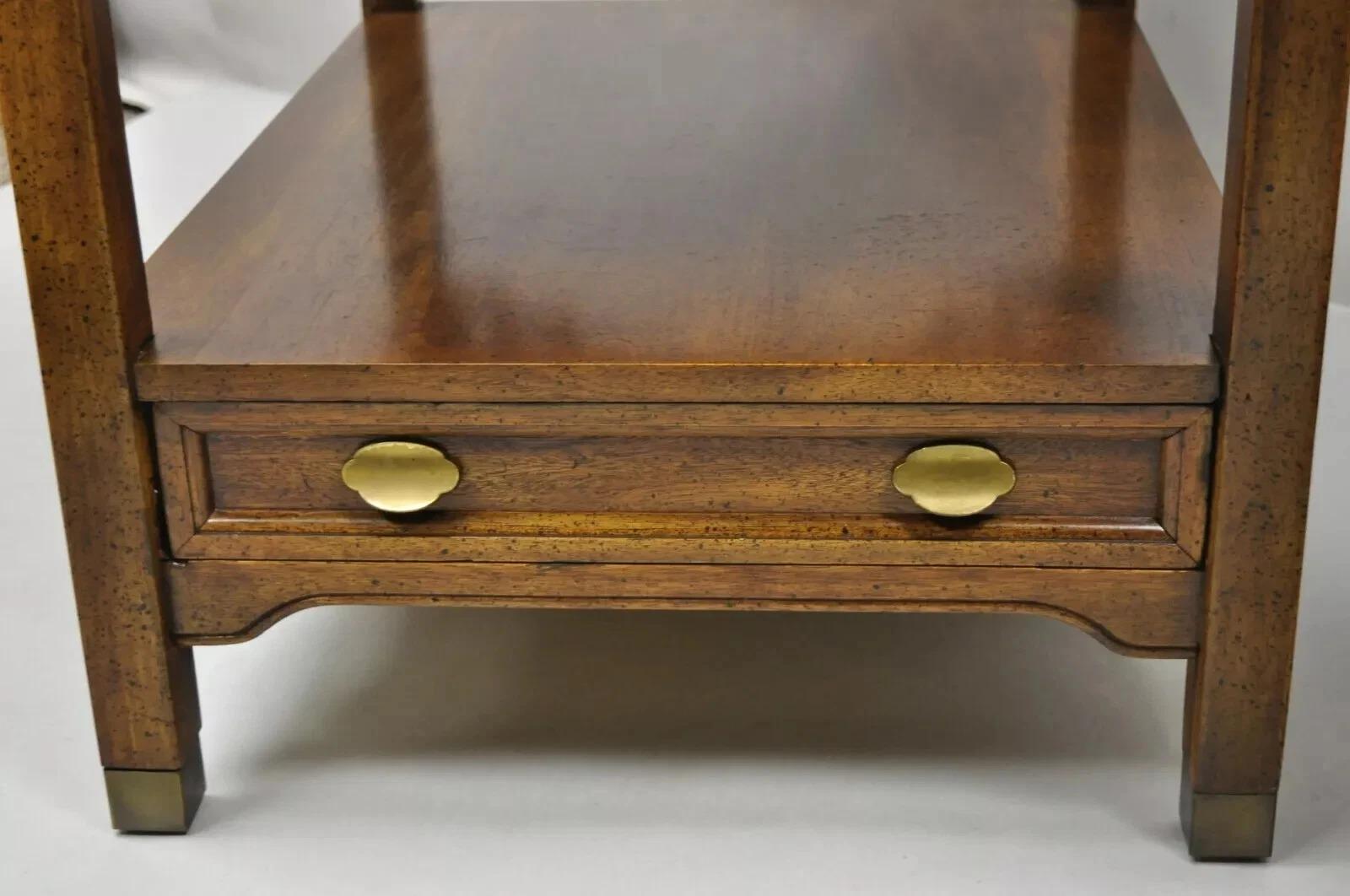 Century Furniture Chinoiserie Fretwork Wooden Side Lamp End Tables - a Pair In Good Condition For Sale In Philadelphia, PA