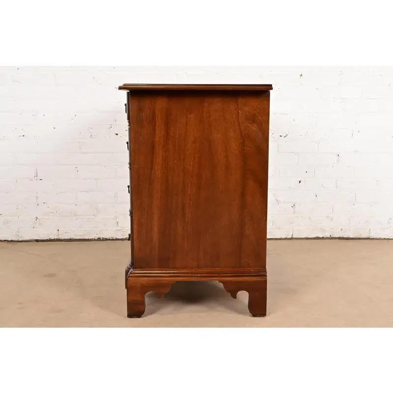 Century Furniture Chippendale Solid Mahogany Block Front Chest of Drawers For Sale 8