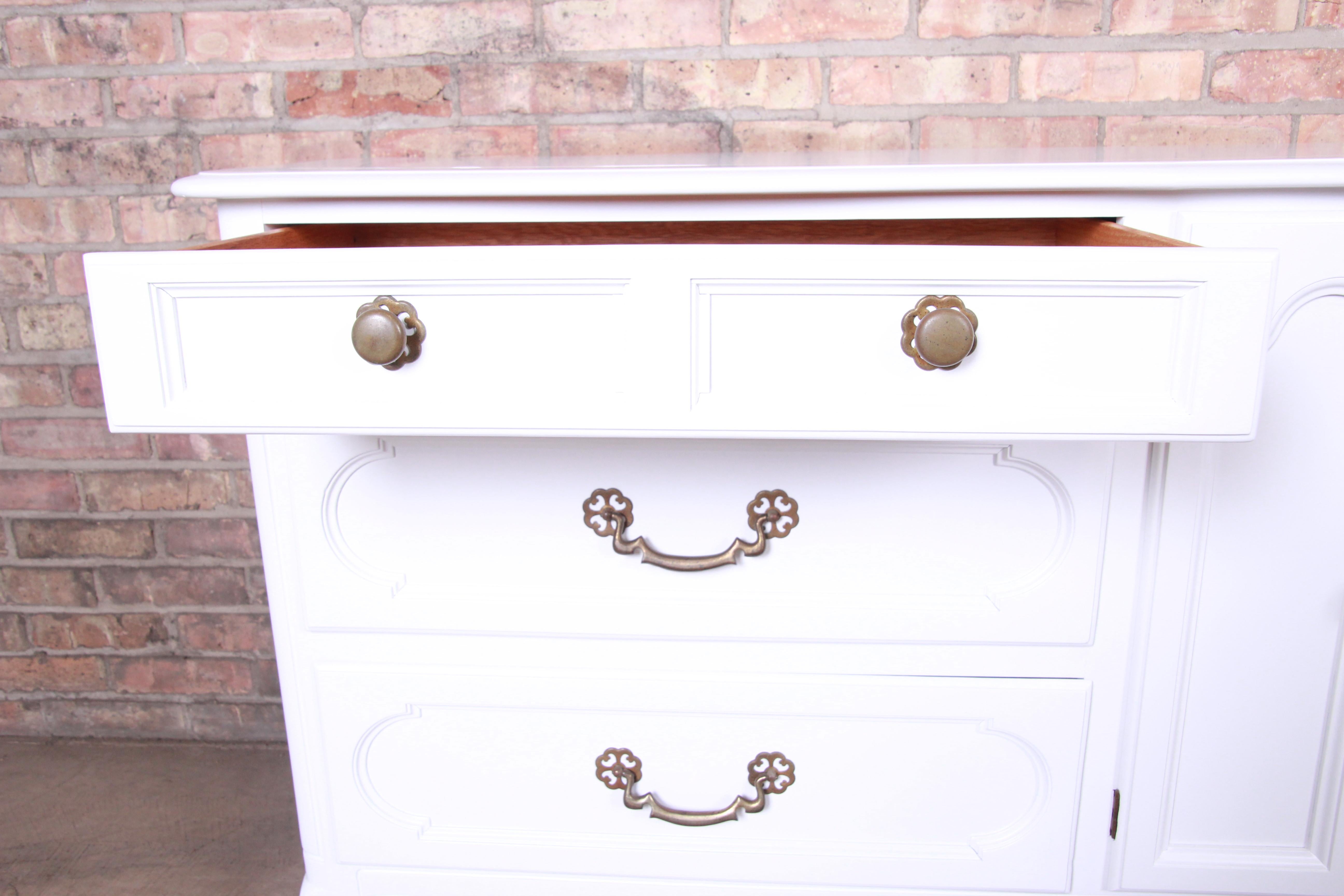 Century Furniture French Provincial Louis XV White Lacquered Dresser or Credenza In Good Condition In South Bend, IN