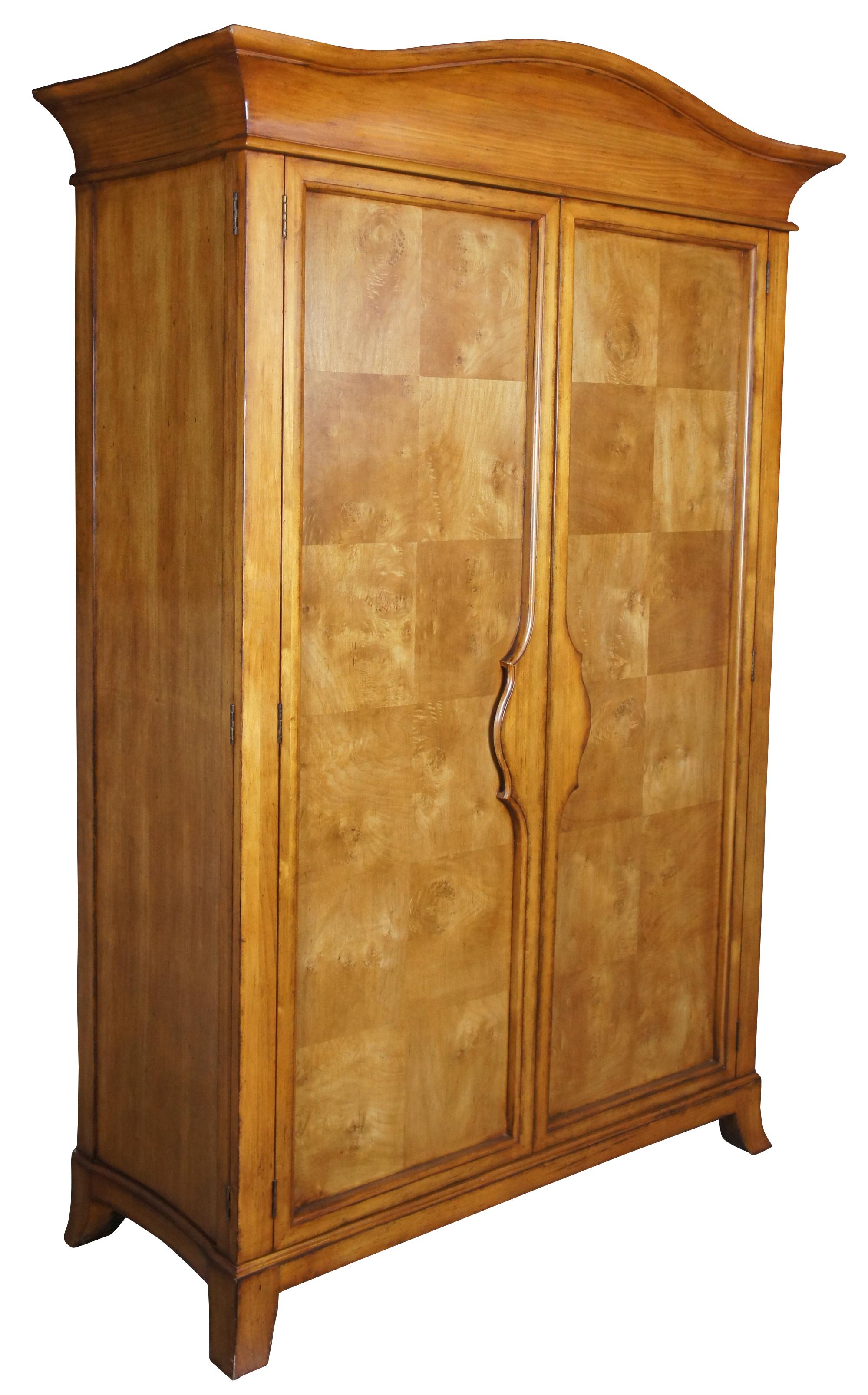 Century Furniture Honey Brown Armoire Clothing Entertainment Cabinet 651-214 In Good Condition In Dayton, OH