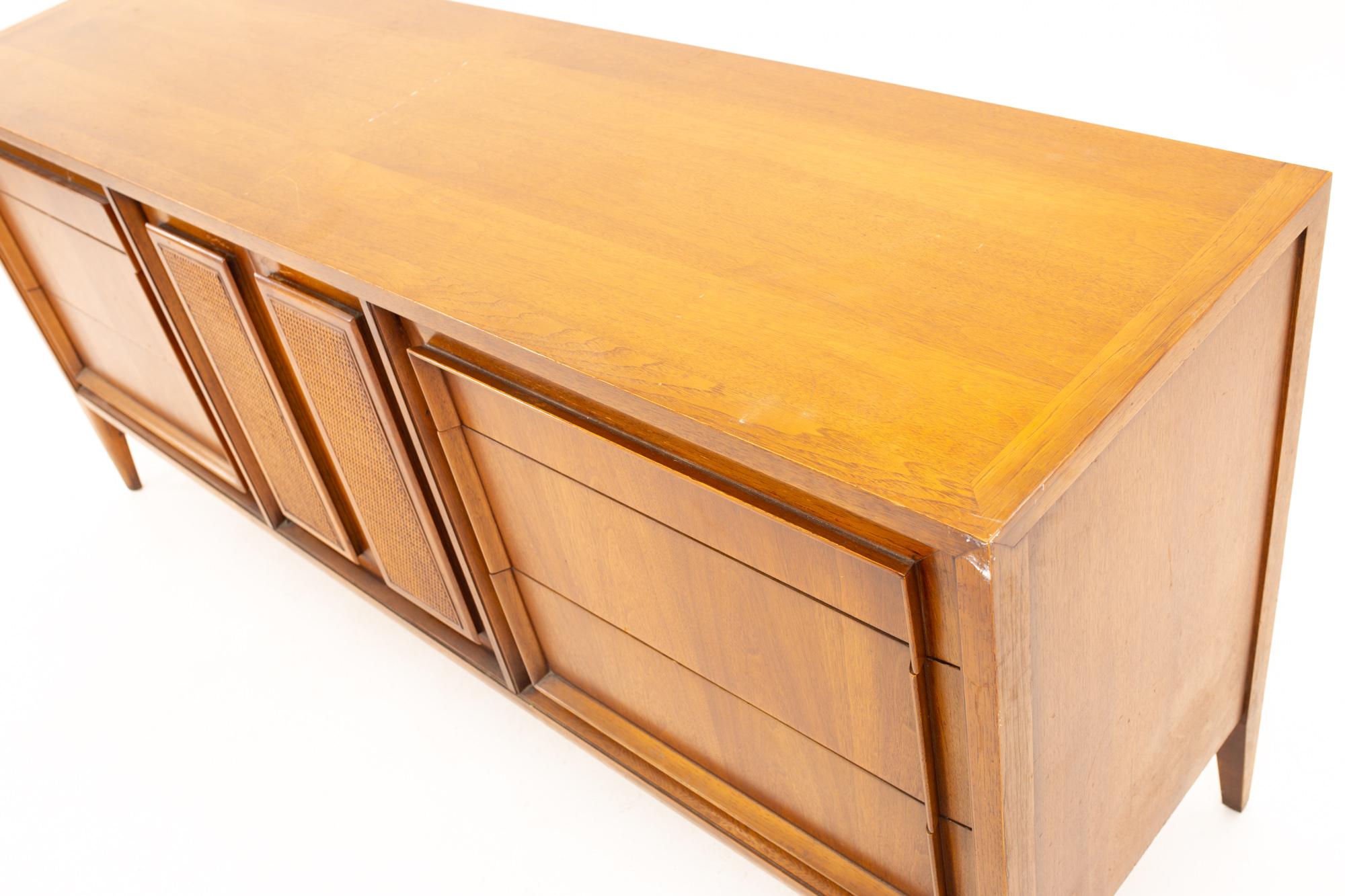 Mid-Century Modern Century Furniture Midcentury 9-Drawer Lowboy Dresser