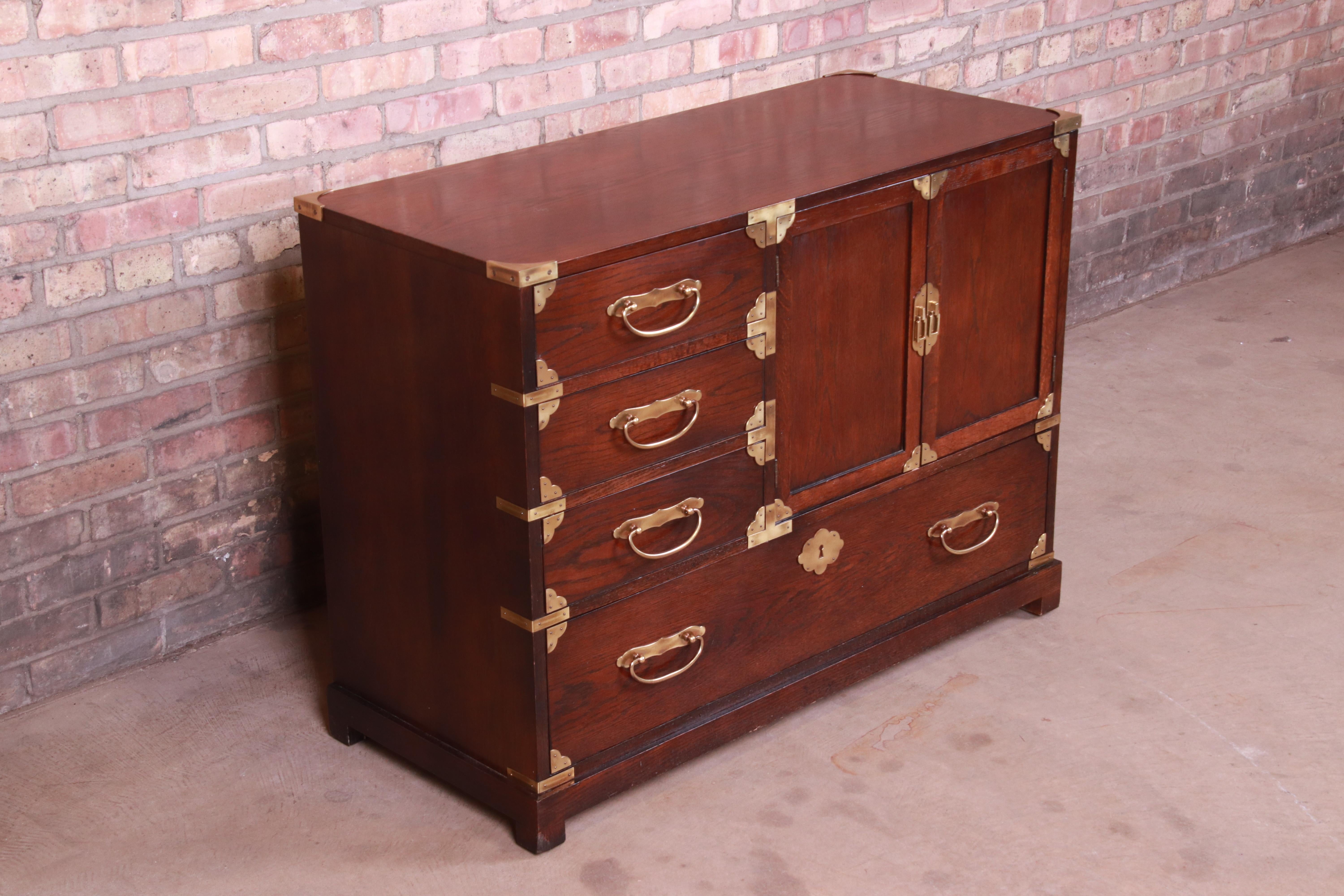 Century Furniture Midcentury Hollywood Regency Chinoiserie Dresser Chest In Good Condition In South Bend, IN