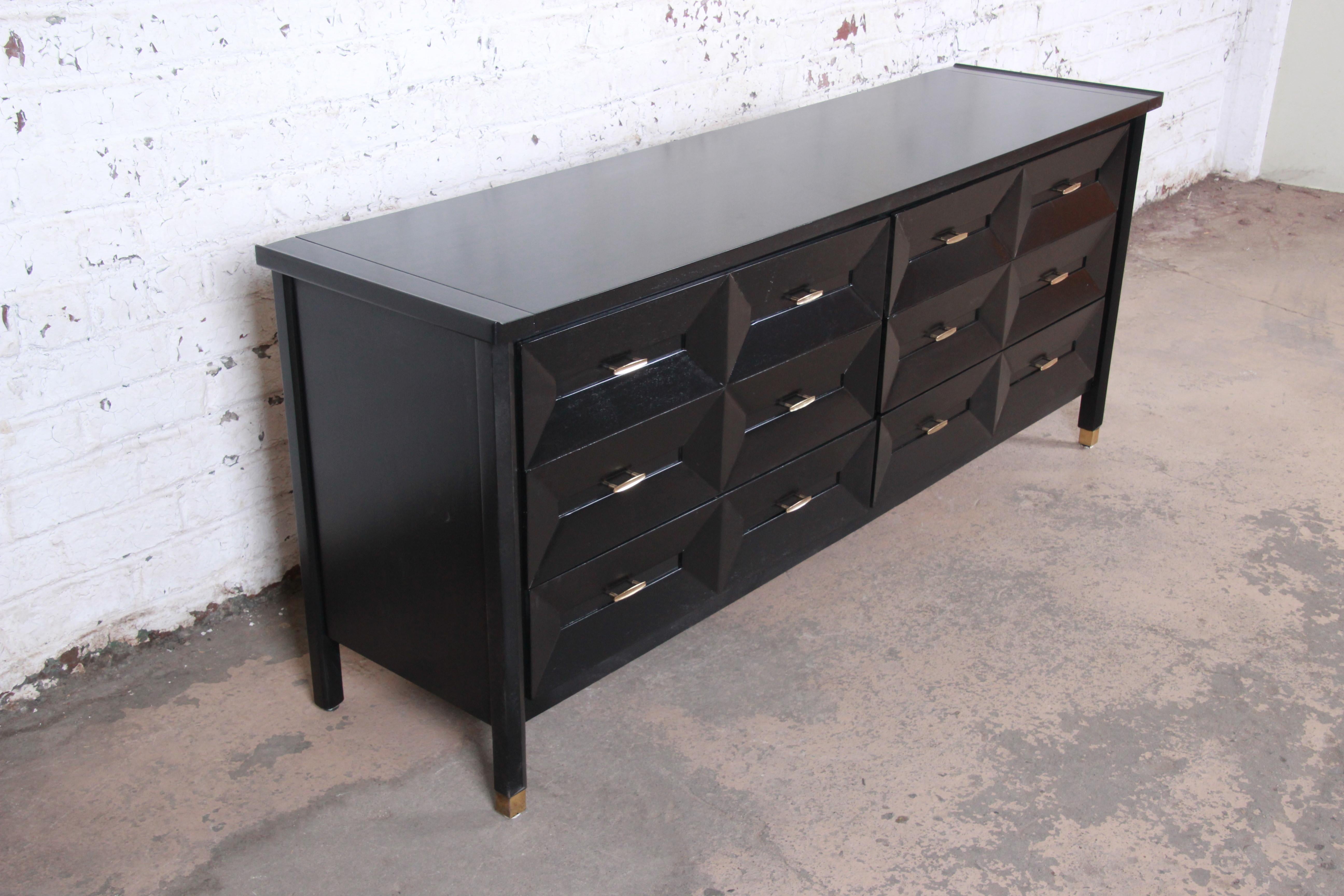 Century Furniture Mid-Century Modern Ebonized Long Dresser or Credenza In Good Condition In South Bend, IN