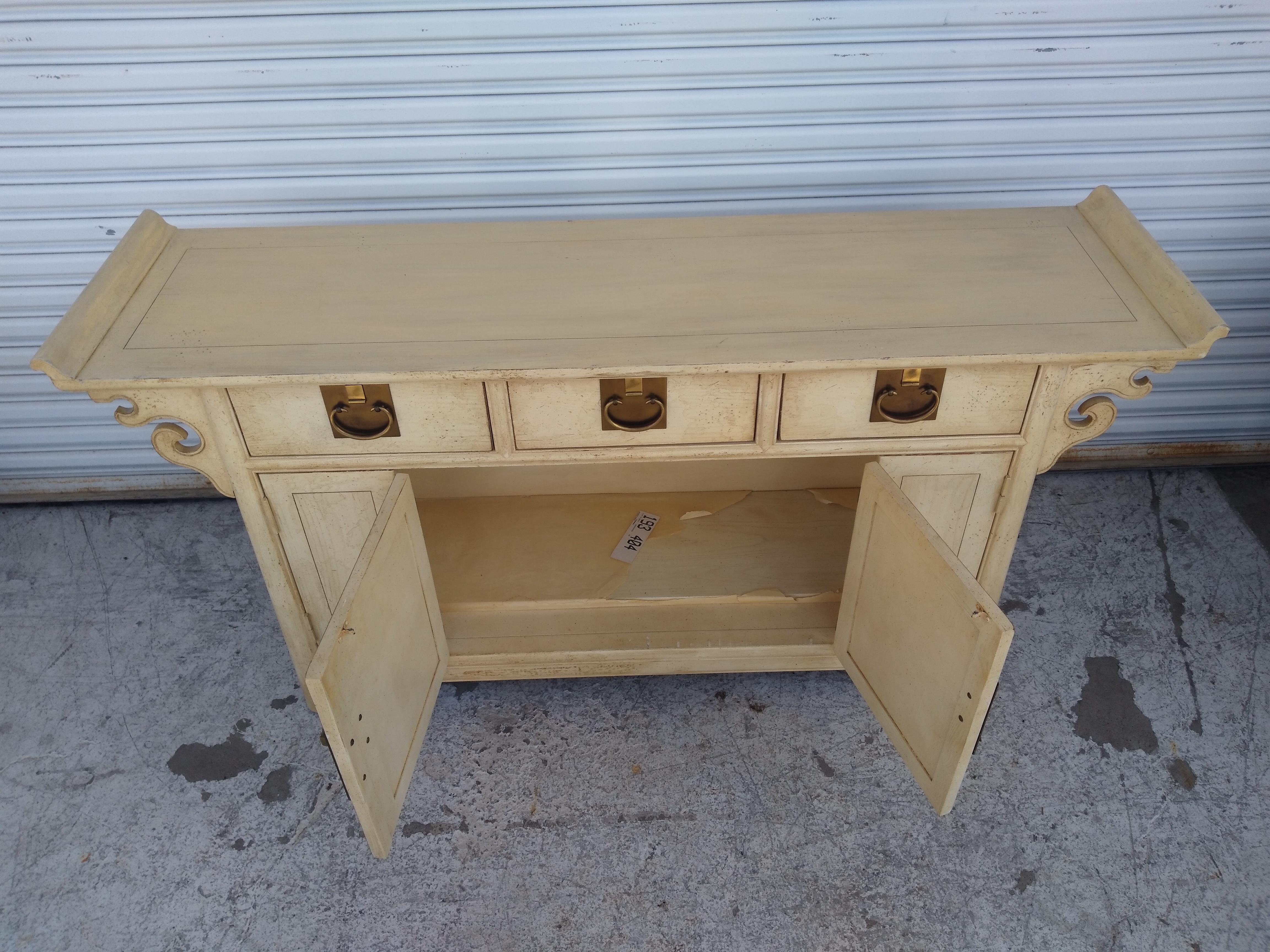 Bois Buffet Sabota Collection Century Furniture en vente