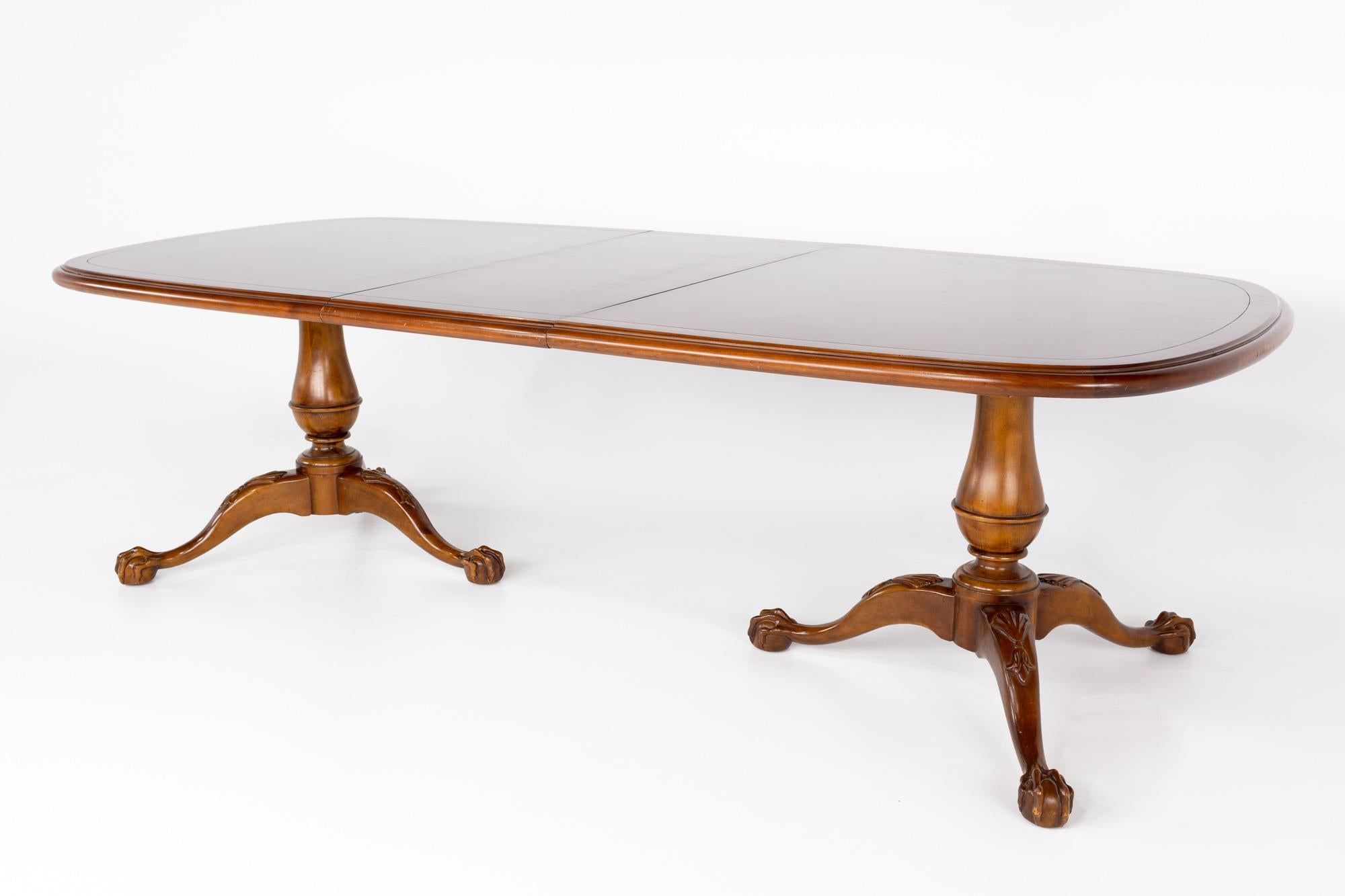 Century Furniture Traditional Clawfoot Dining Table with 2 Leaves 4