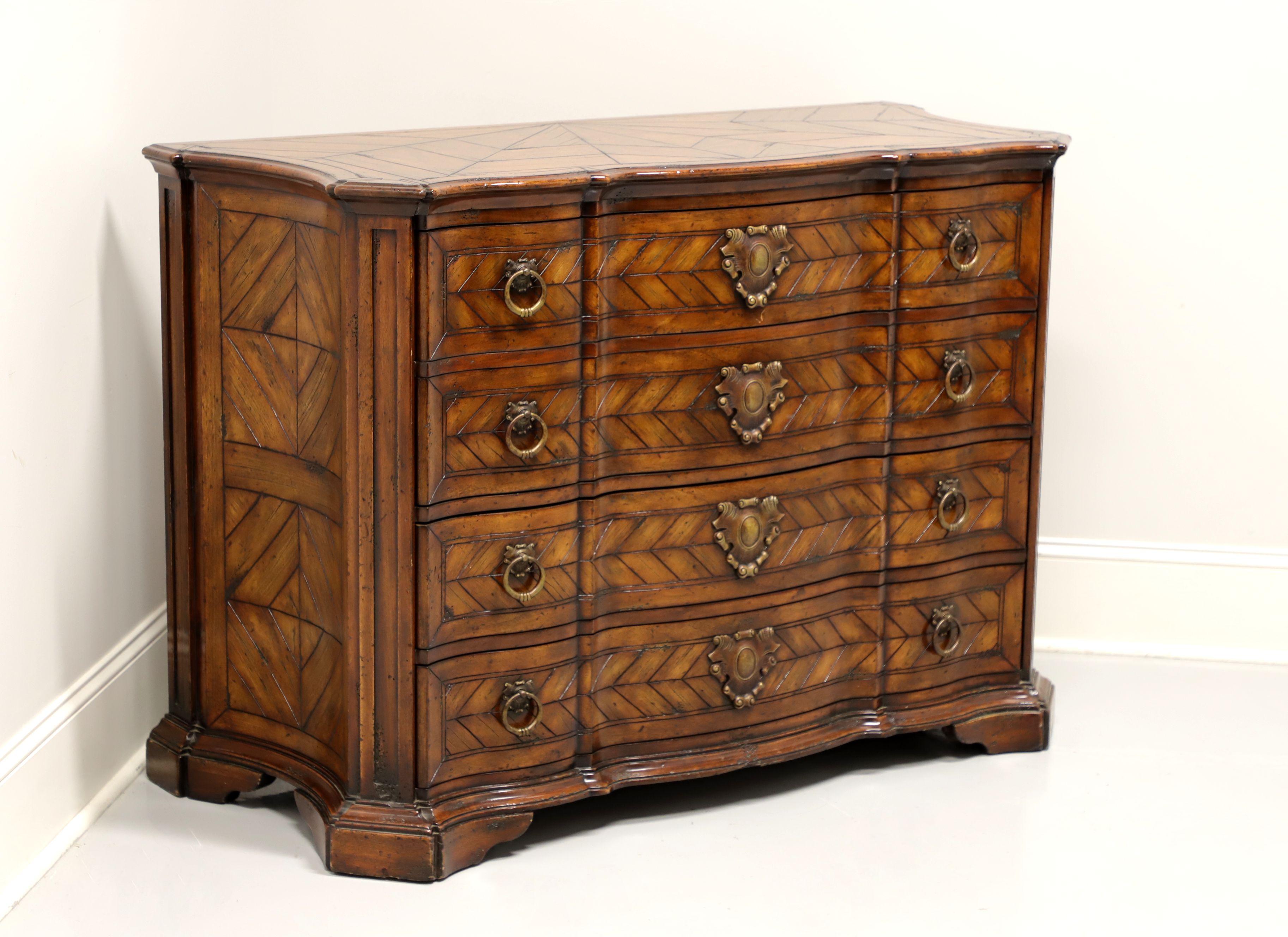 Commode en parqueterie rustique Monarch du XXe siècle 4
