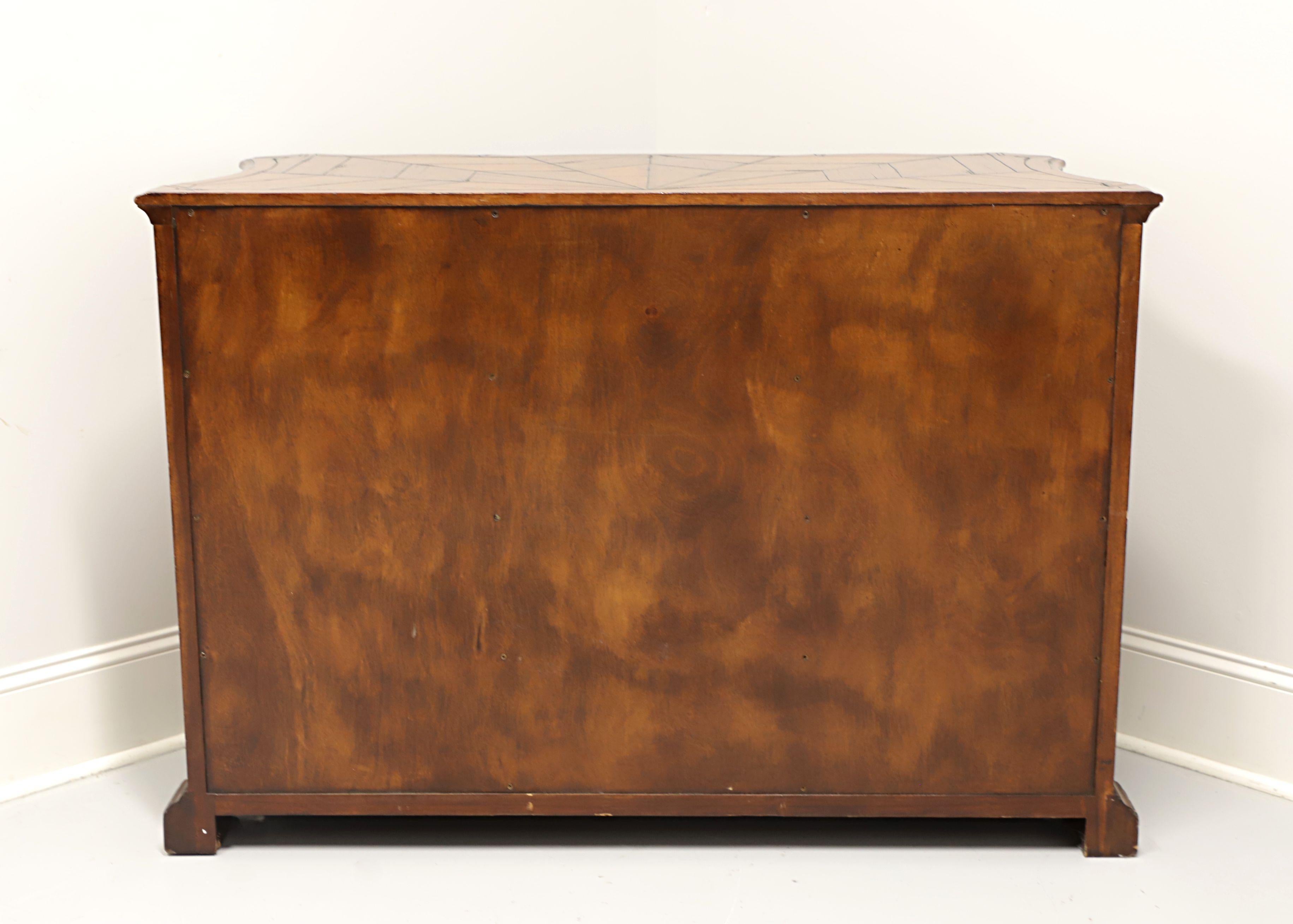 Américain Commode en parqueterie rustique Monarch du XXe siècle