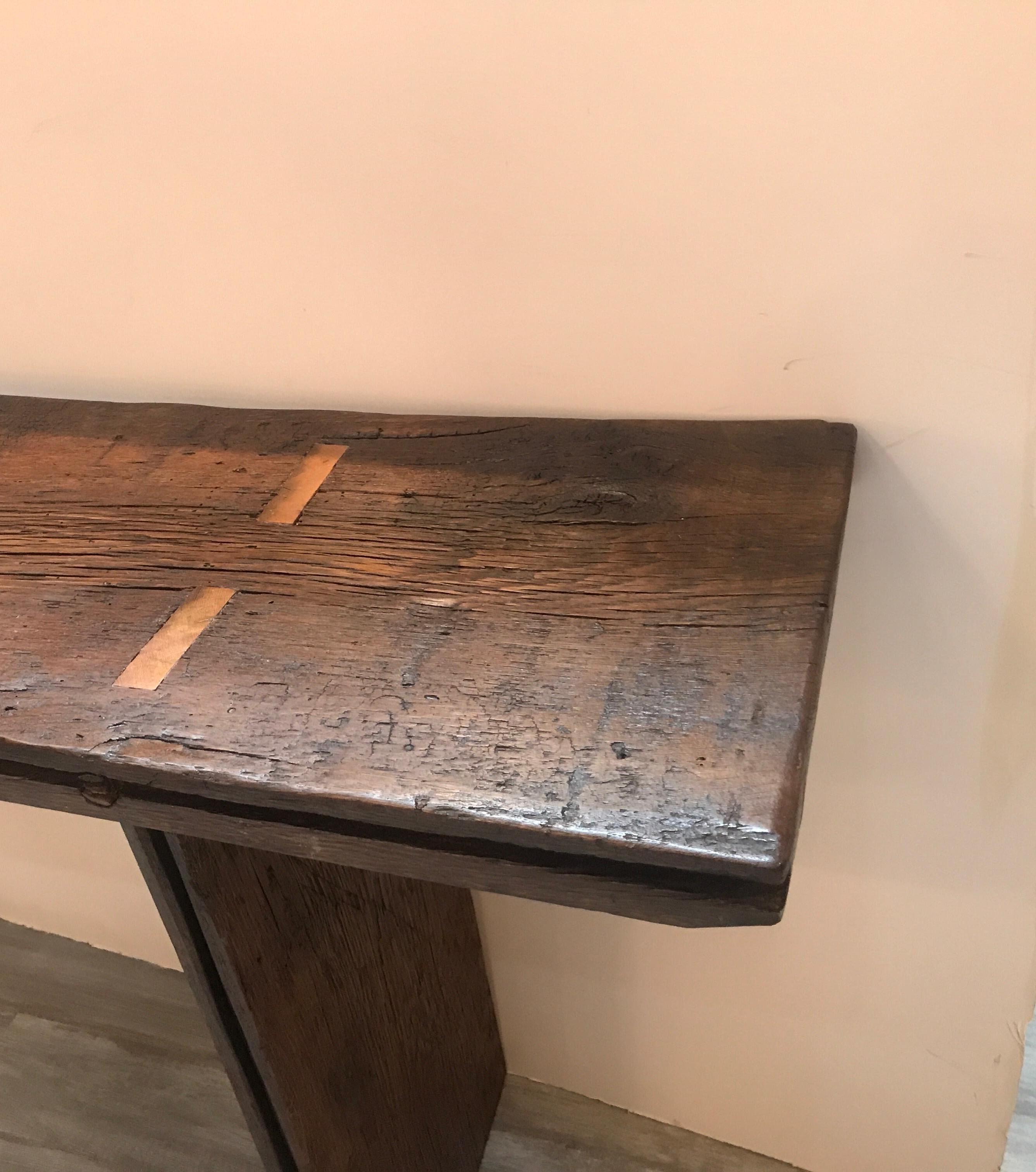Century Old Barn Wood Table Island Console In Good Condition In Lambertville, NJ