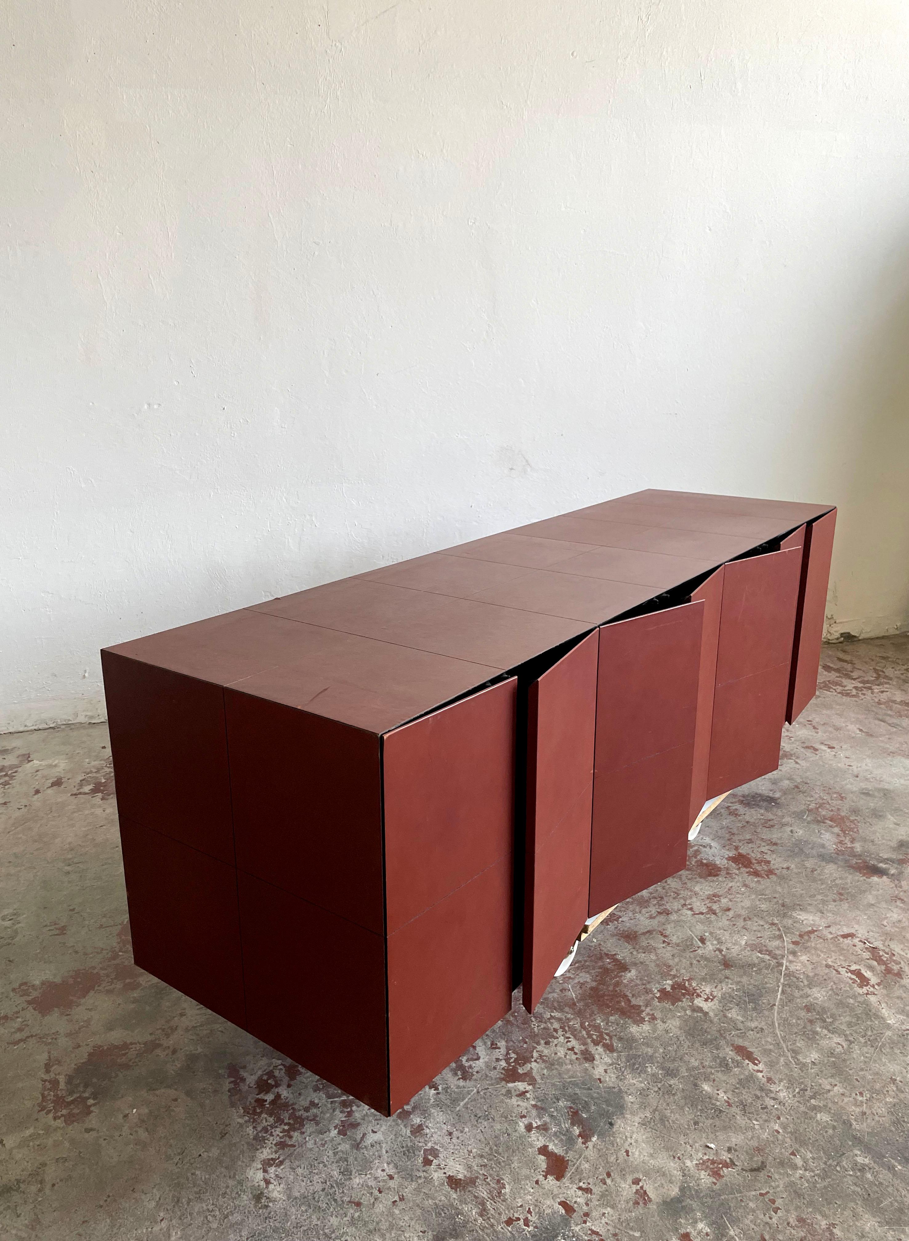 C.E.O. Cube Leather Cabinet, Lella & Massimo Vignelli, Poltrona Frau, Italy 90s In Good Condition For Sale In Zagreb, HR