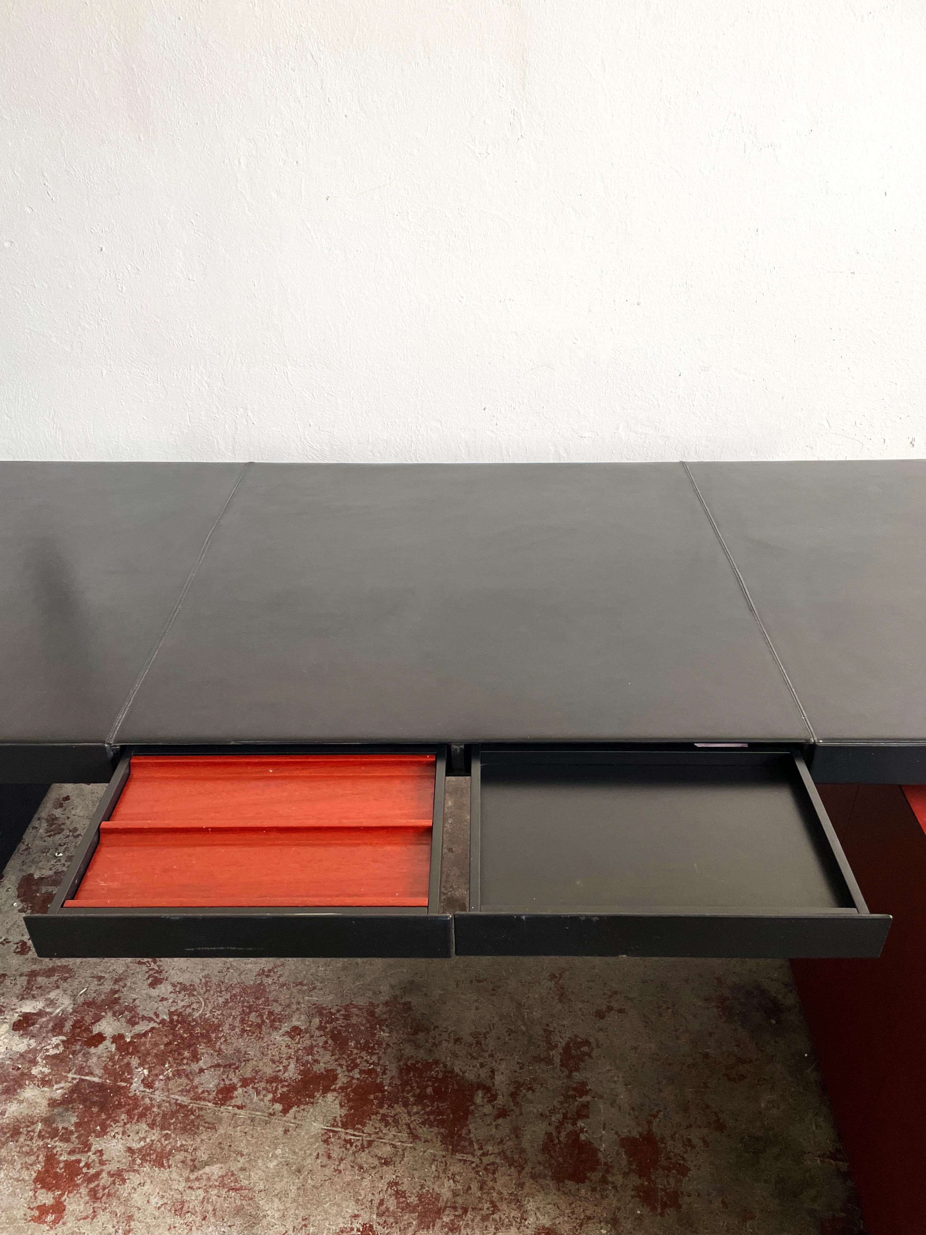 C.E.O. Cube Leather Desk Designed by Lella & Massimo Vignelli for Poltrona Frau For Sale 4