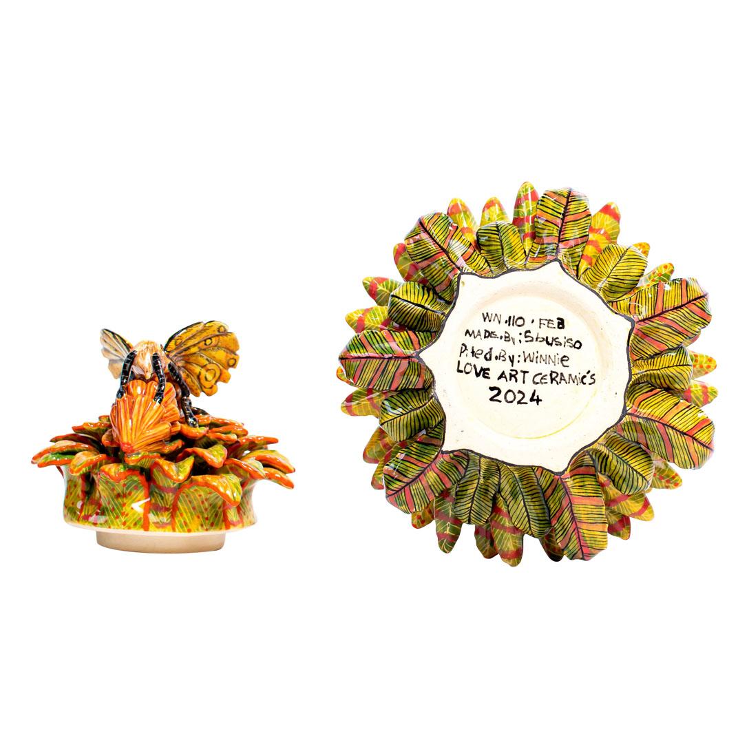 Sculpted with care and creativity, this one-of-a-kind aloe vera-shaped box is a delightful fusion of nature and art. Handmade with meticulous attention to detail, its gentle curves and contours mimic the organic beauty of the aloe vera plant. The