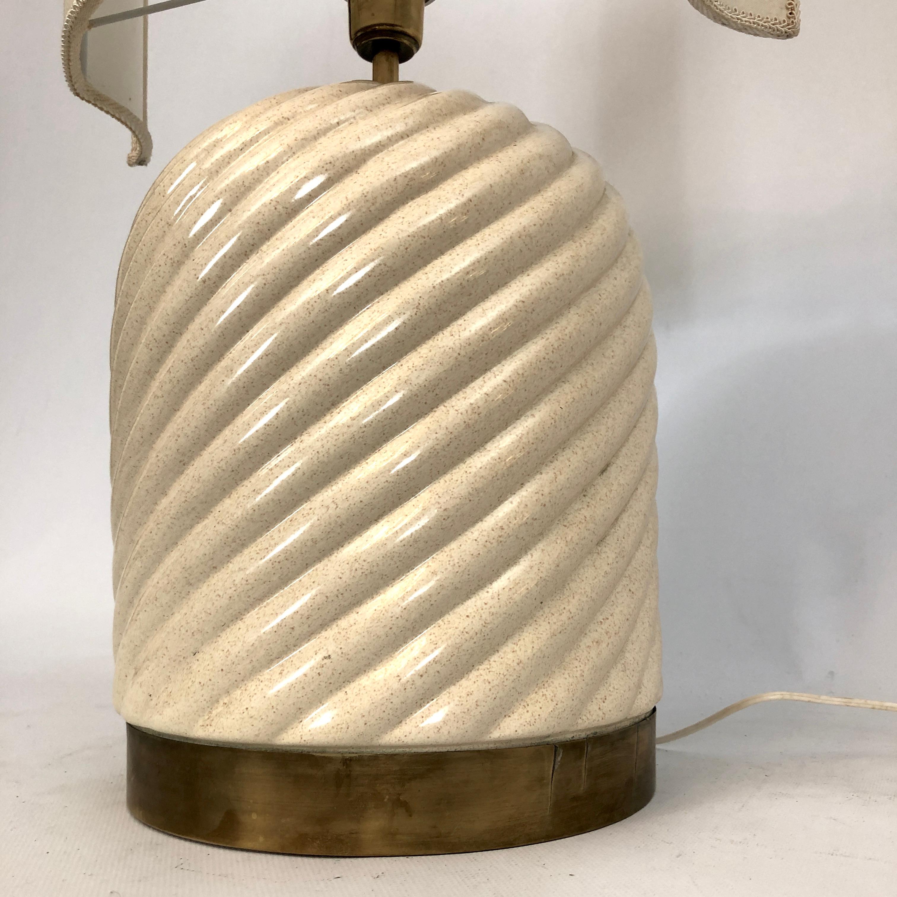 Tischlampe aus Keramik und Messing von Tommaso Barbi, 1970er Jahre 1