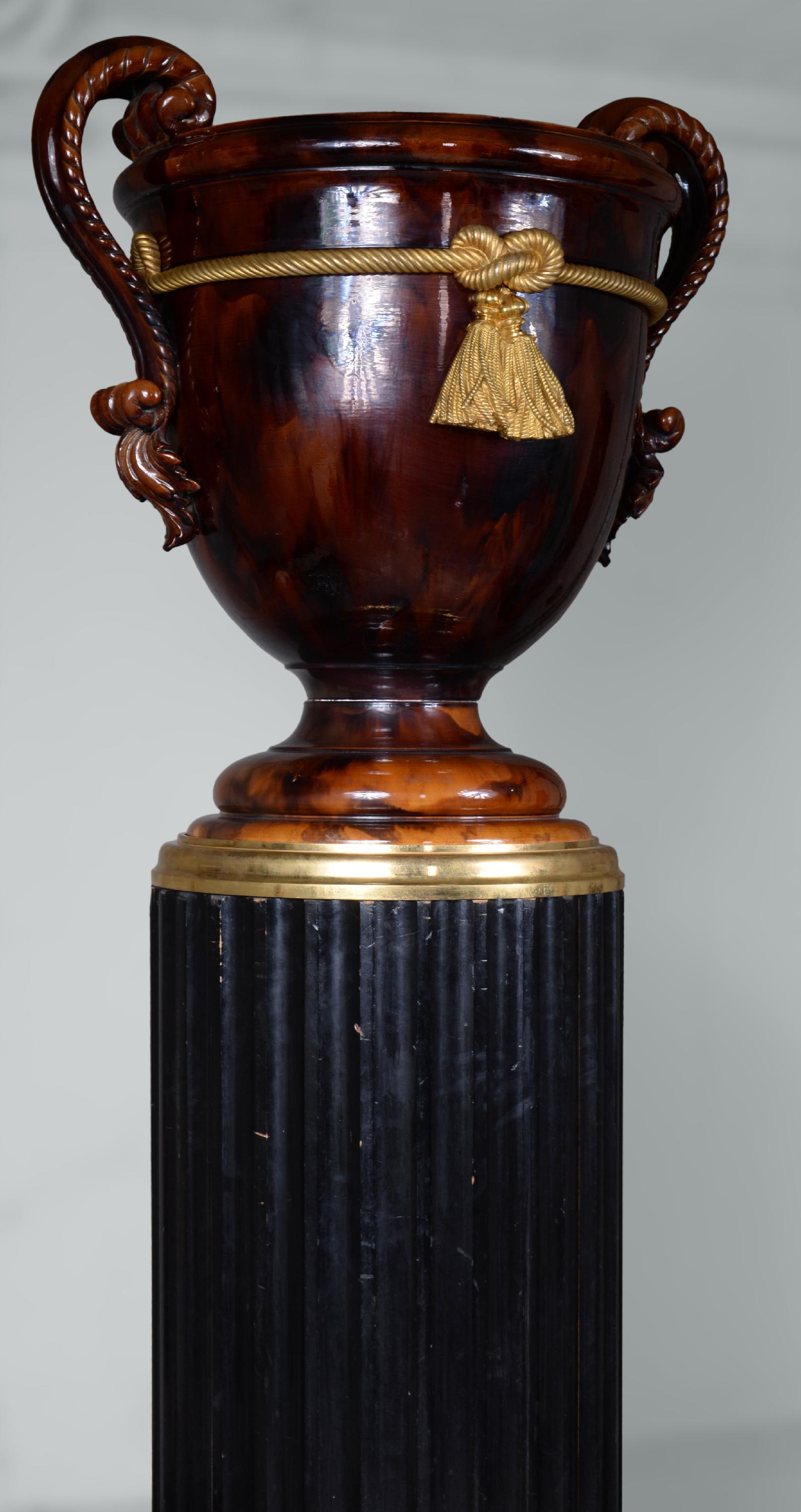 Keramikvase und Bronzevase, 19. Jahrhundert (Napoleon III.)