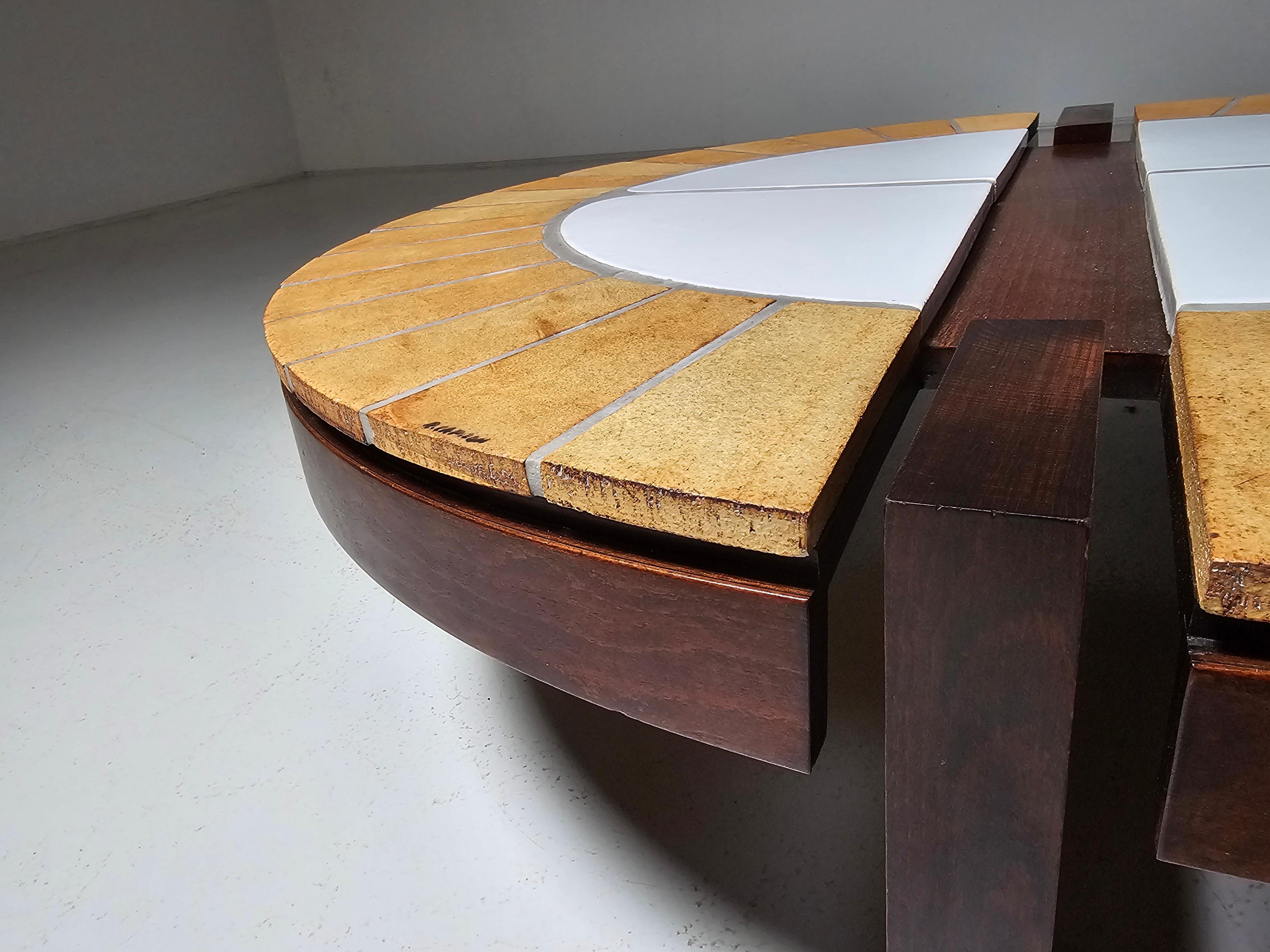 Francese Tavolino in ceramica e legno di quercia Eucalyptus di Roger Capron, anni '70 in vendita