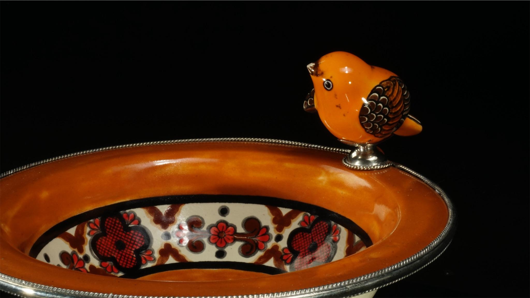 Ceramic and White Metal 'Alpaca' Bird Bowl Centrepiece In New Condition In Guadalajara, Jalisco