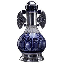 Ceramic and White Metal
Alpaca
Blue Jar Ceramic and White Metal
Alpaca
Blue Jar