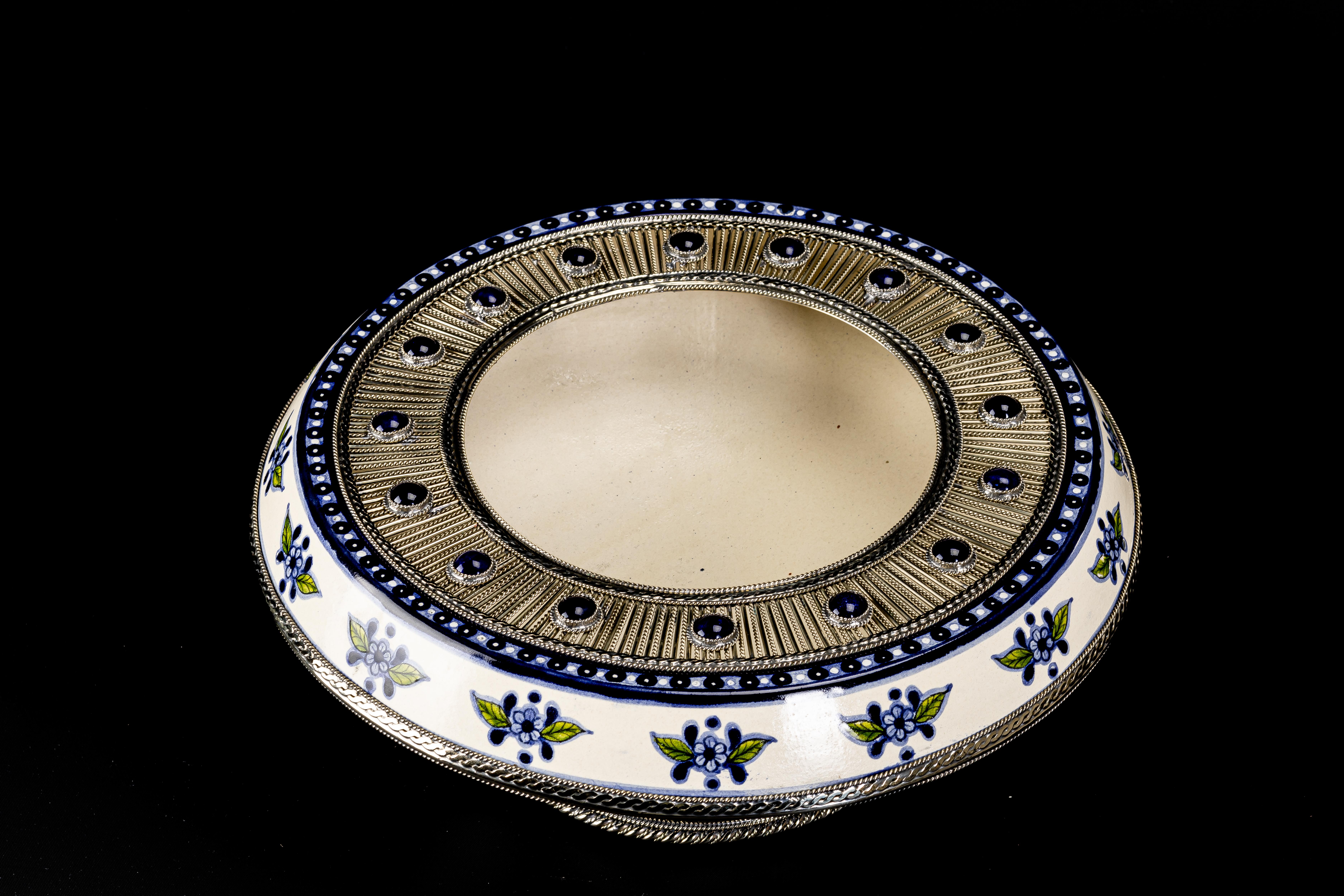 Ceramic and White Metal 'Alpaca' Bowl Centerpiece In New Condition For Sale In Guadalajara, Jalisco