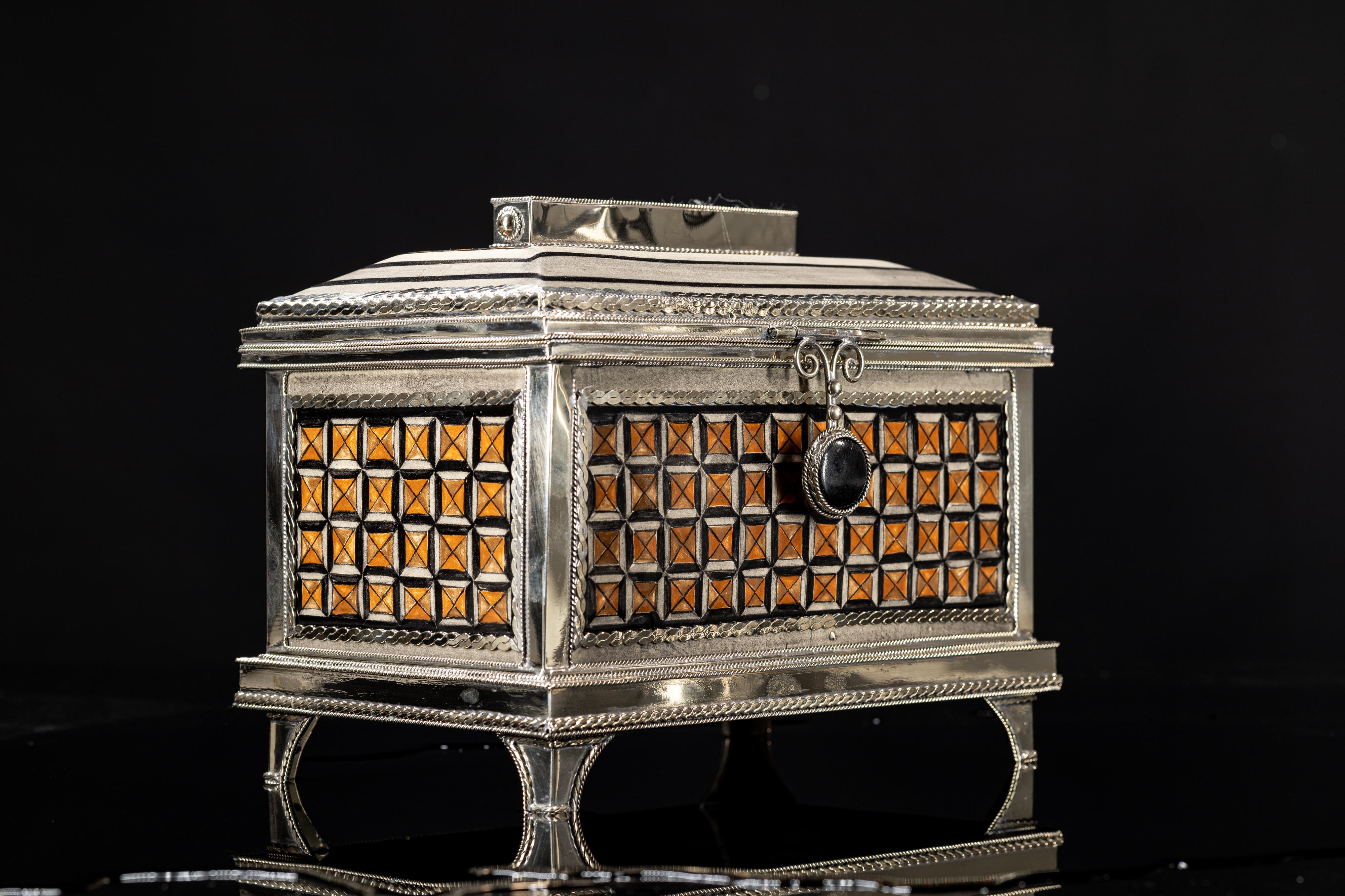 Contemporary Ceramic and White Metal 'Alpaca' Box with Hand Painted Motives For Sale