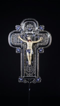 Ceramic and White Metal 'Alpaca' Crucifix with Cerámic Corpus of Christ