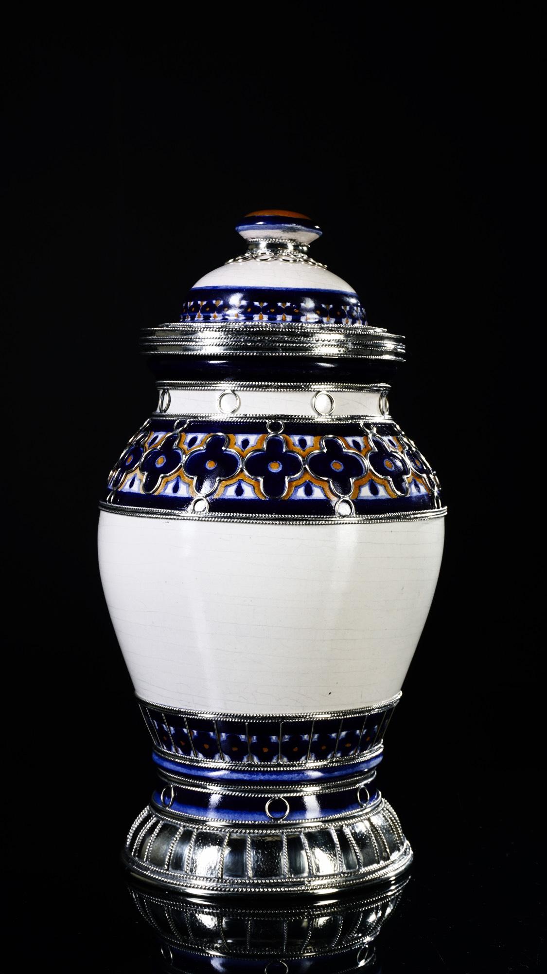 Ceramic and White Metal 'Alpaca' Jar with Hand Painted Motives In New Condition For Sale In Guadalajara, Jalisco