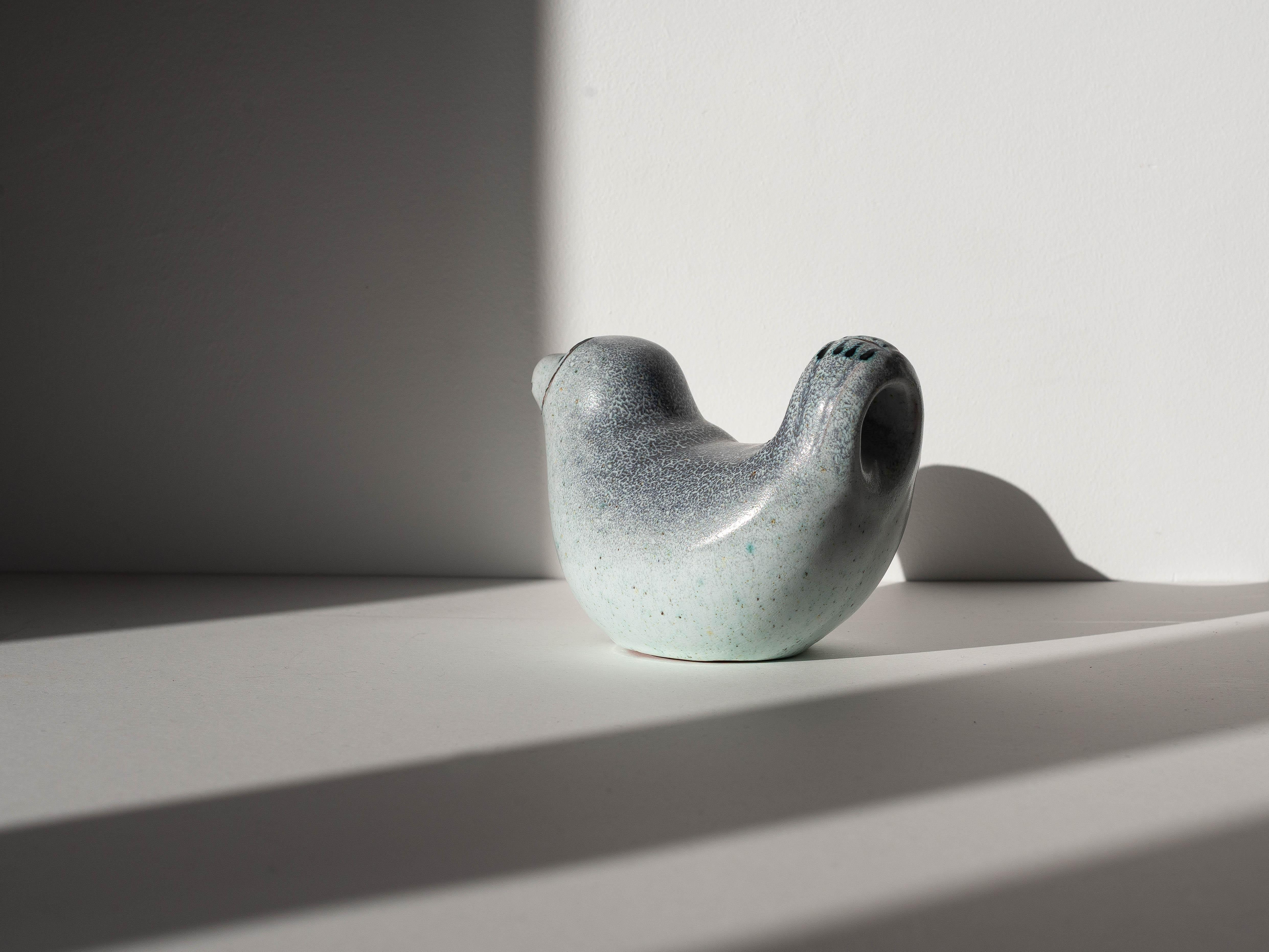 Sculpture animalière en céramique - Figurine de phoque - Thomas Hellström, Suède années 1970 en vente 1