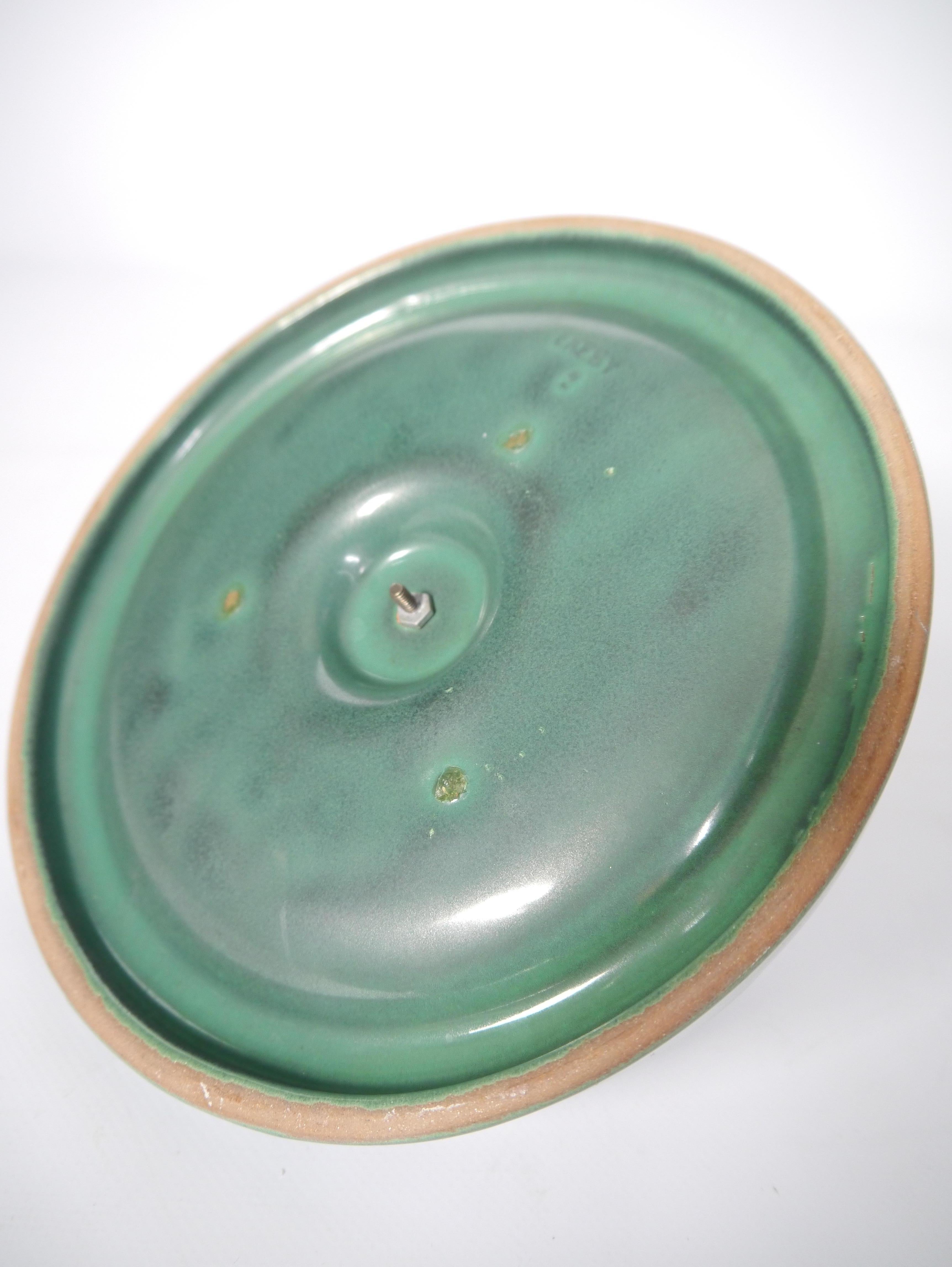 Smaltato Posacenere in ceramica Art Deco con centrotavola in nichel di Upsala Ekeby, SVE 1930 in vendita