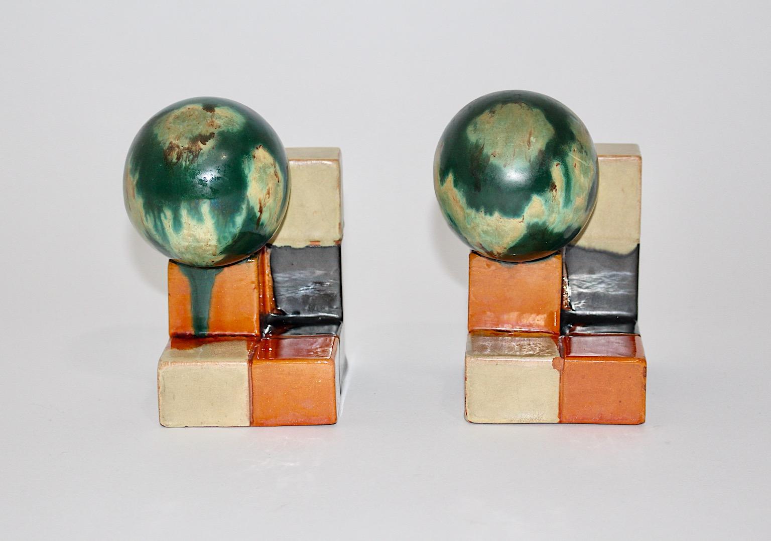 Ceramic Art Deco Attributed Vintage Bookends Green Orange, 1920, Germany In Good Condition For Sale In Vienna, AT