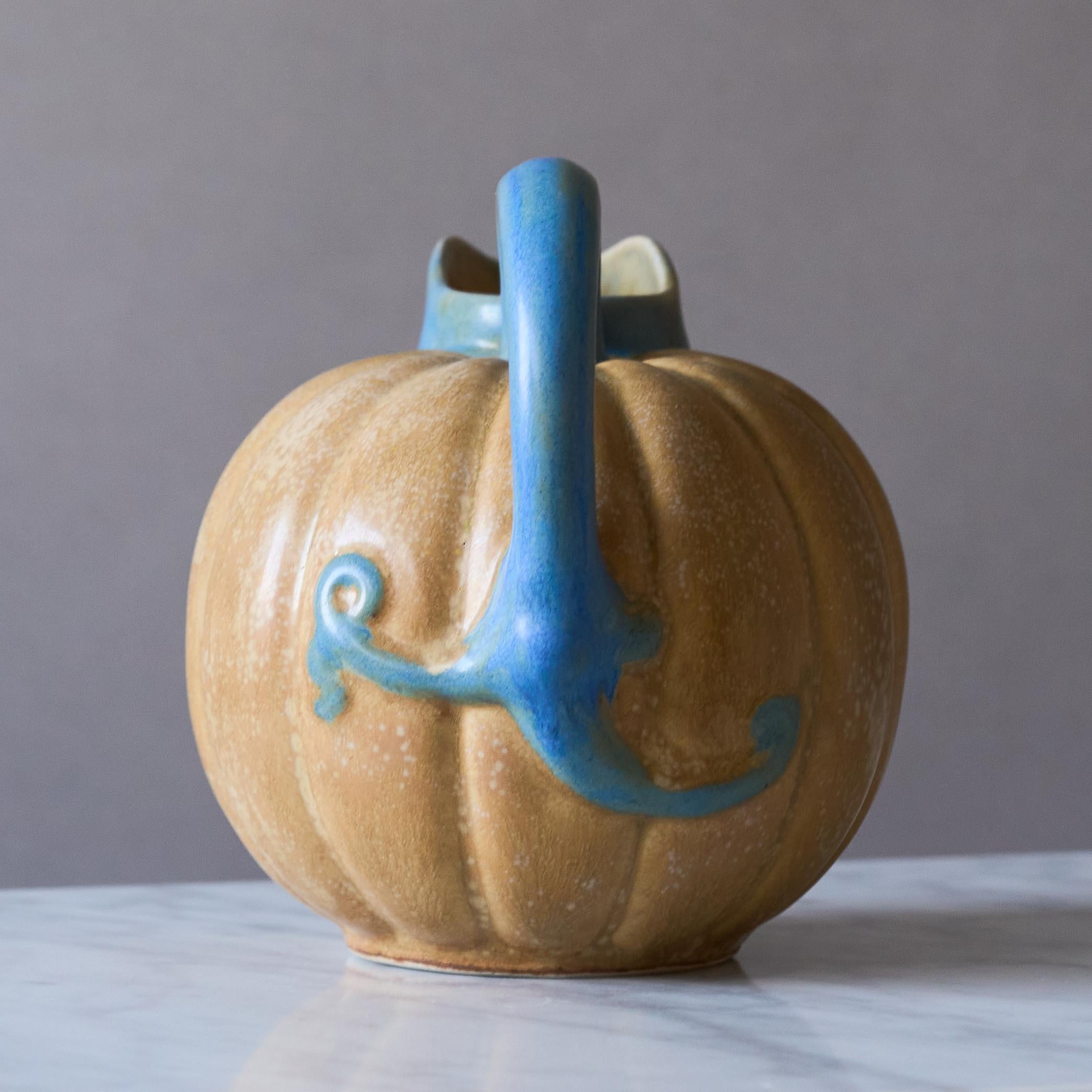 Smaltato Brocca in ceramica Art Deco con vaso a forma di melone o di zucca di Louis Lourioux, Francia, anni Venti. in vendita