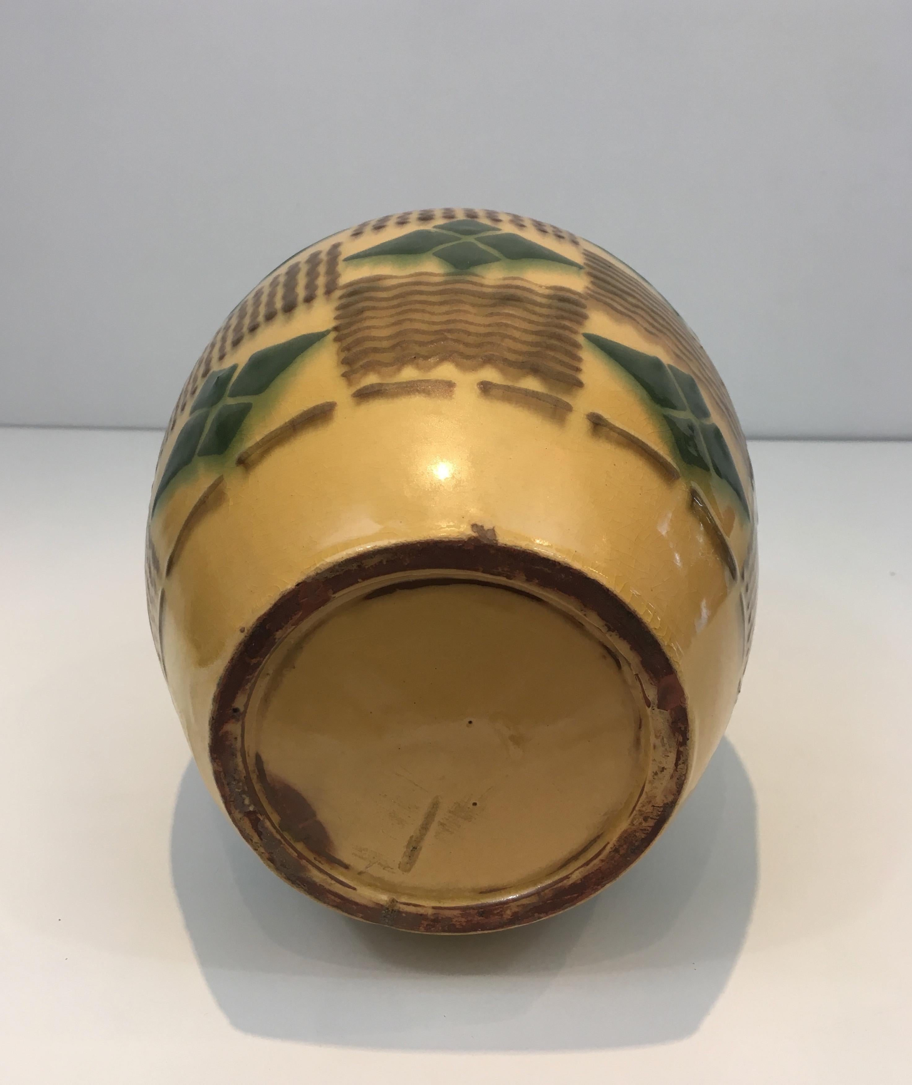 Ceramic Art Deco Vase, circa 1930 For Sale 1