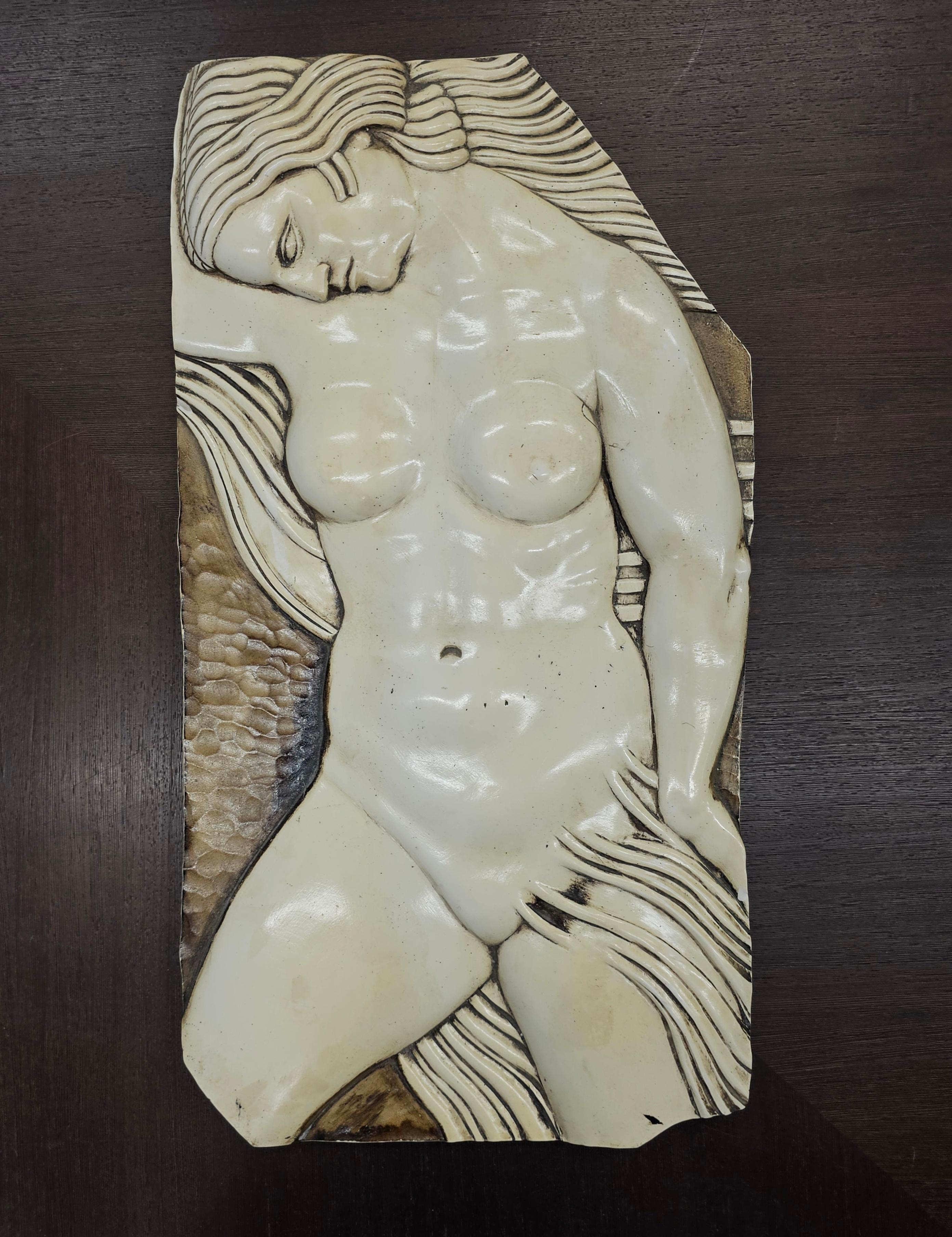 Escultura mural de cerámica Art Déco diseñada por el escultor yugoslavo Ivan Mestrovic Cerámico en venta
