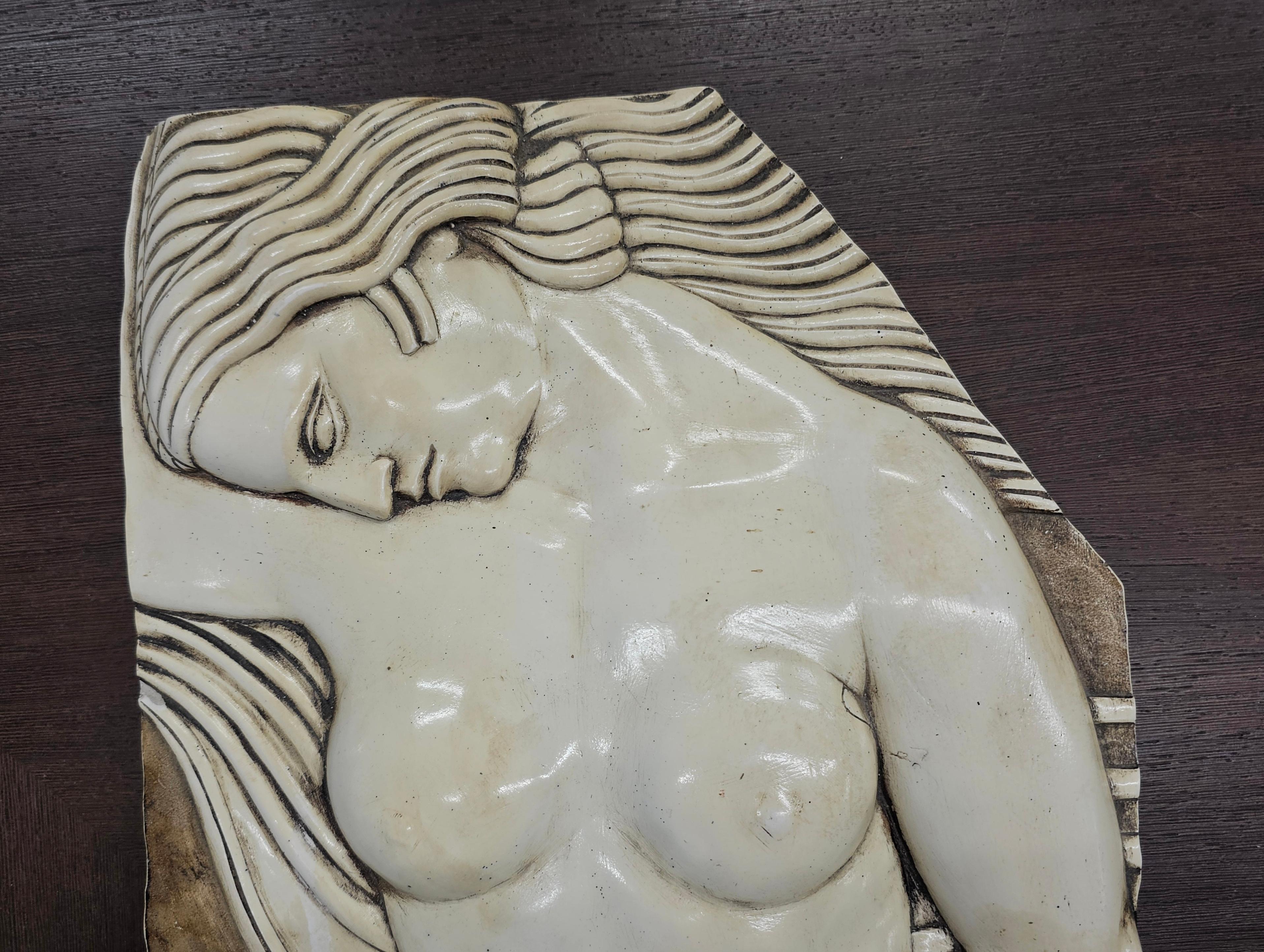 Escultura mural de cerámica Art Déco diseñada por el escultor yugoslavo Ivan Mestrovic en venta 1