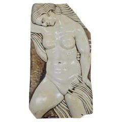 Escultura mural de cerámica Art Déco diseñada por el escultor yugoslavo Ivan Mestrovic