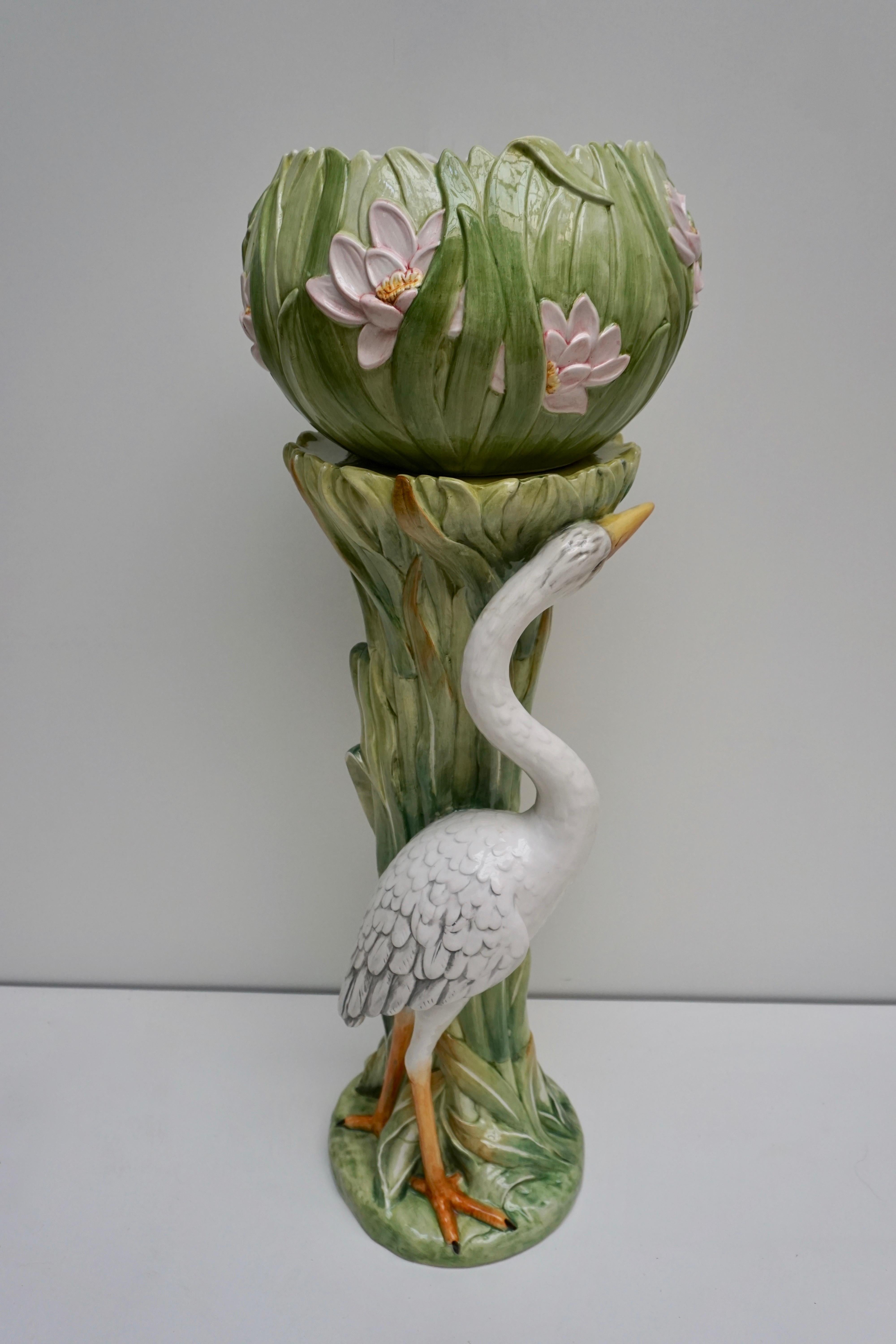 Piédestal et jardinière en majolique de style Art Nouveau italien, avec héron, dans le style de De en vente 2