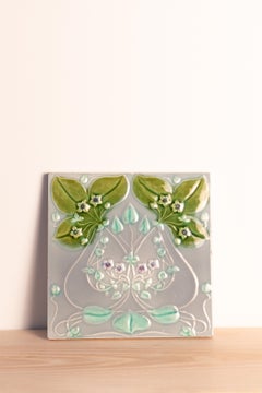 Jugendstil-Blumenfliesen aus Keramik, hergestellt vom belgischen Hersteller (1900er Jahre)
