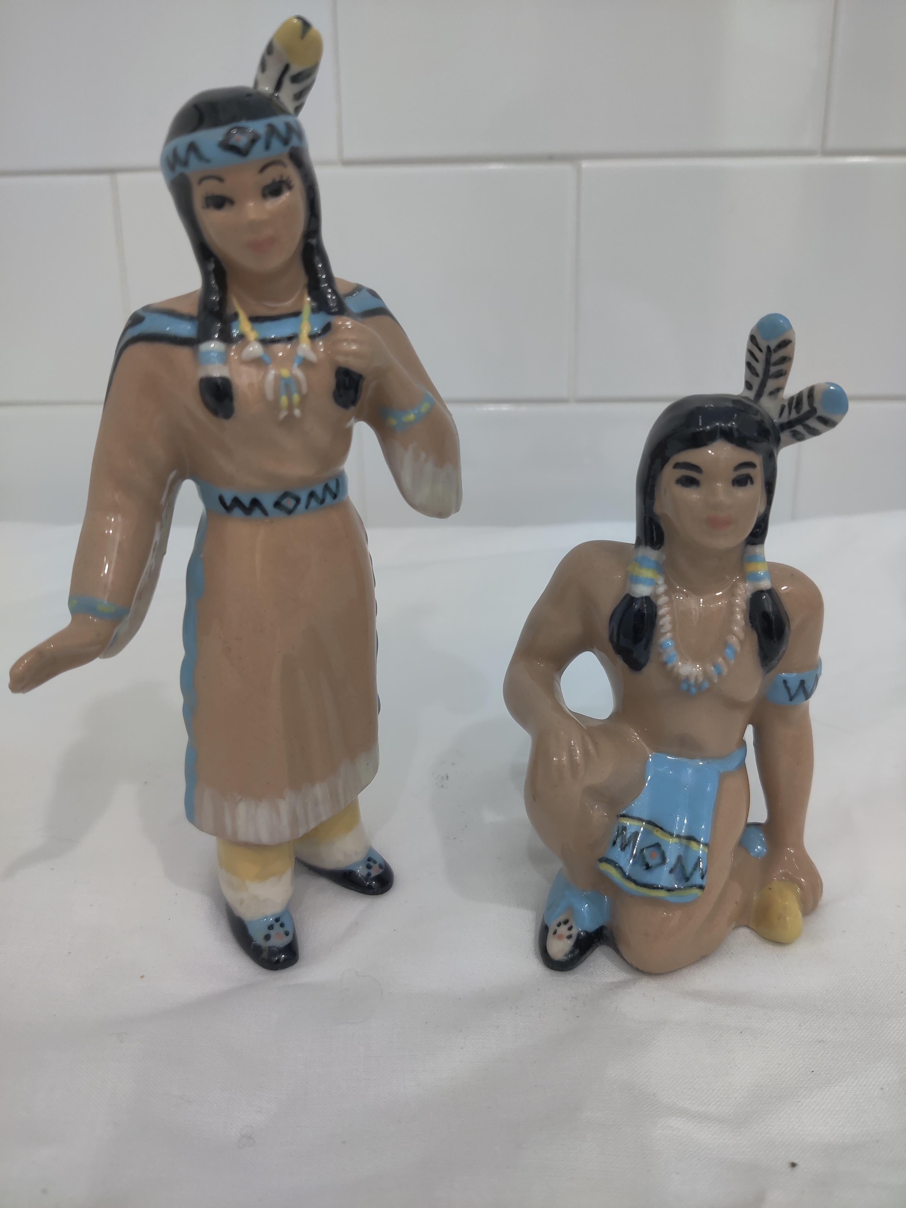 Paire de figurines indiennes Ceramic Arts Studio en vente 3