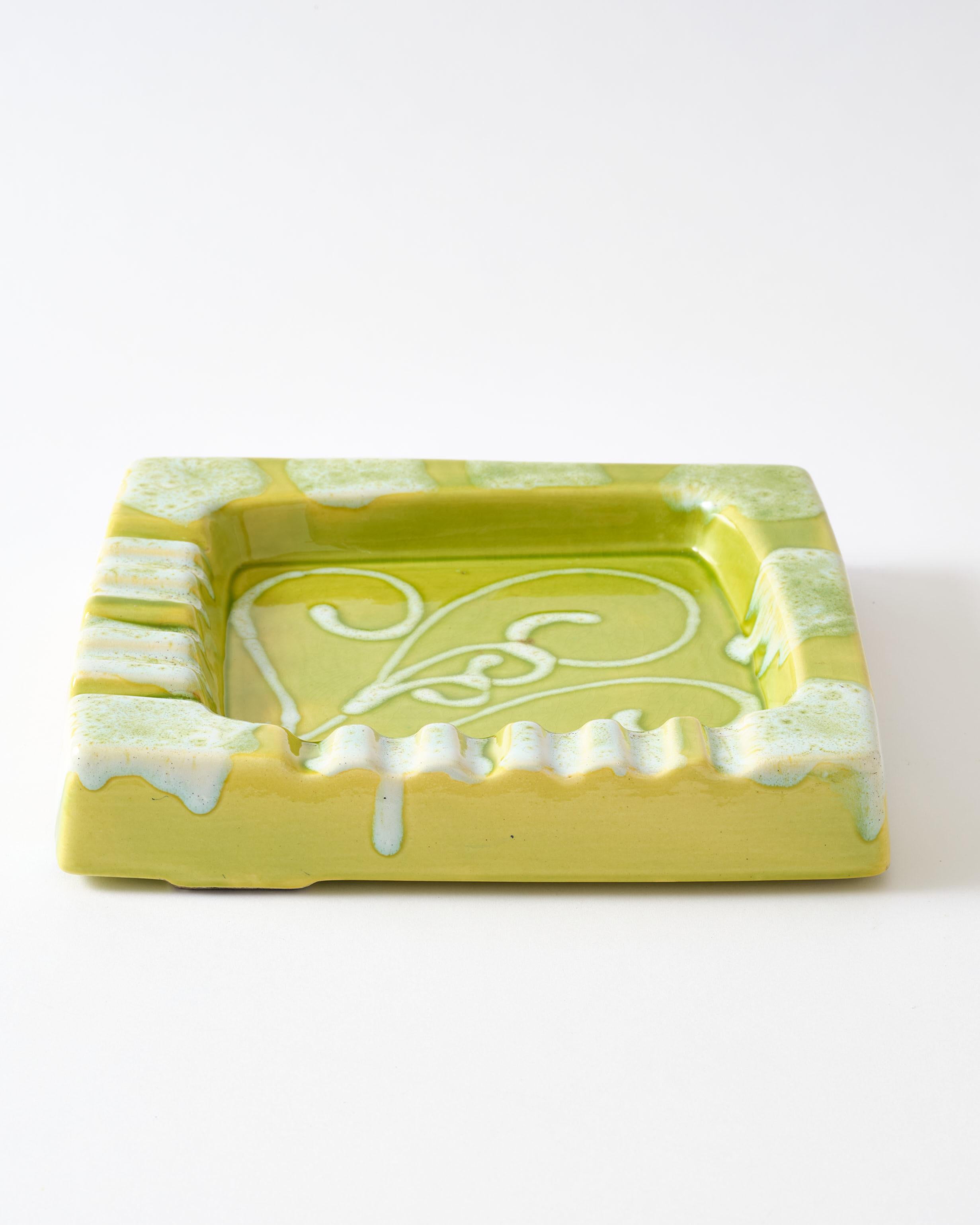Ceramic Ashtray, Lime Green With White Details, Italy, C 1950, Vintage Ashtray For Sale 6