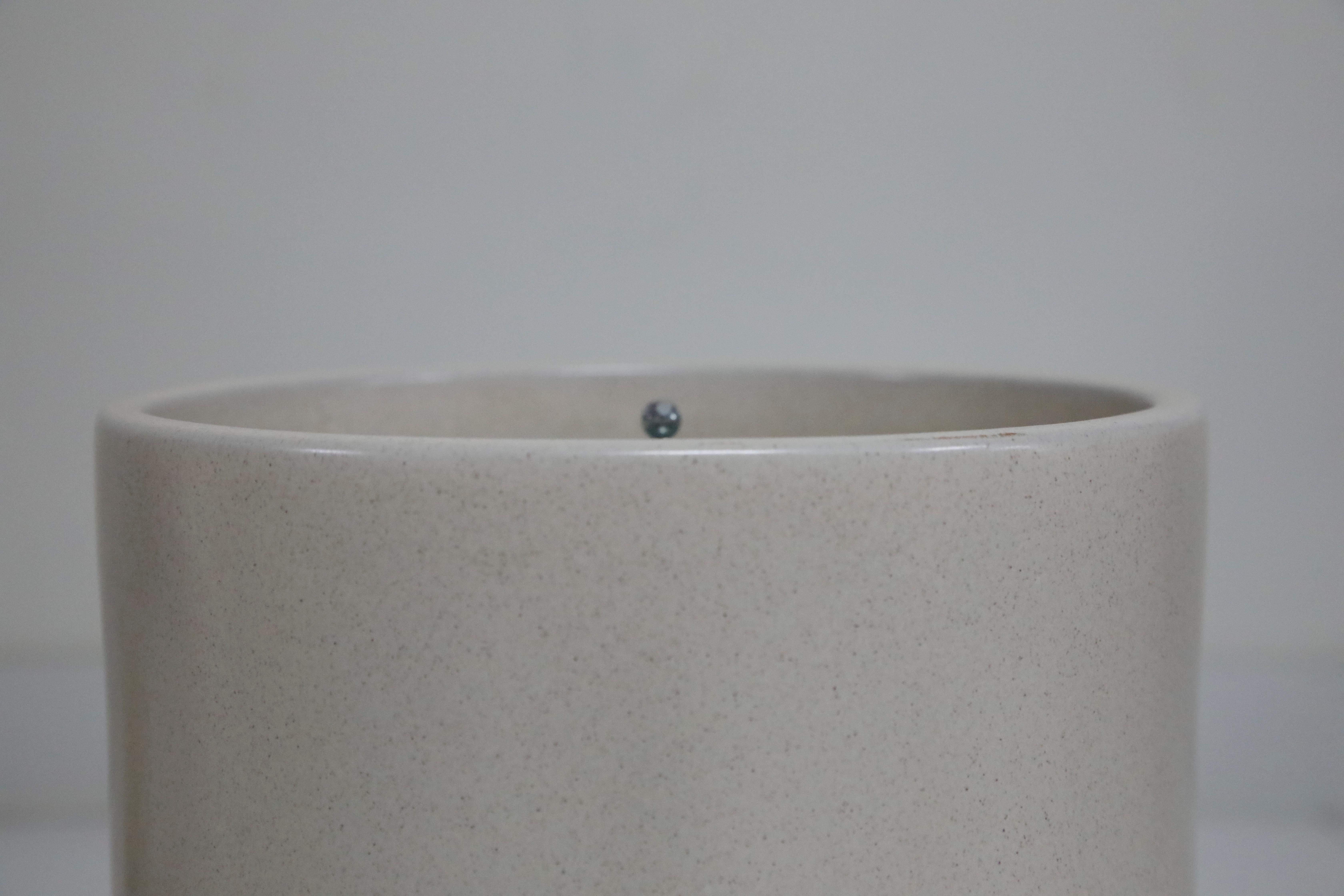 Cendrier en céramique Pottery by Gainey Ceramics, Indoor ou Outdoor, New Old Stock en vente 3
